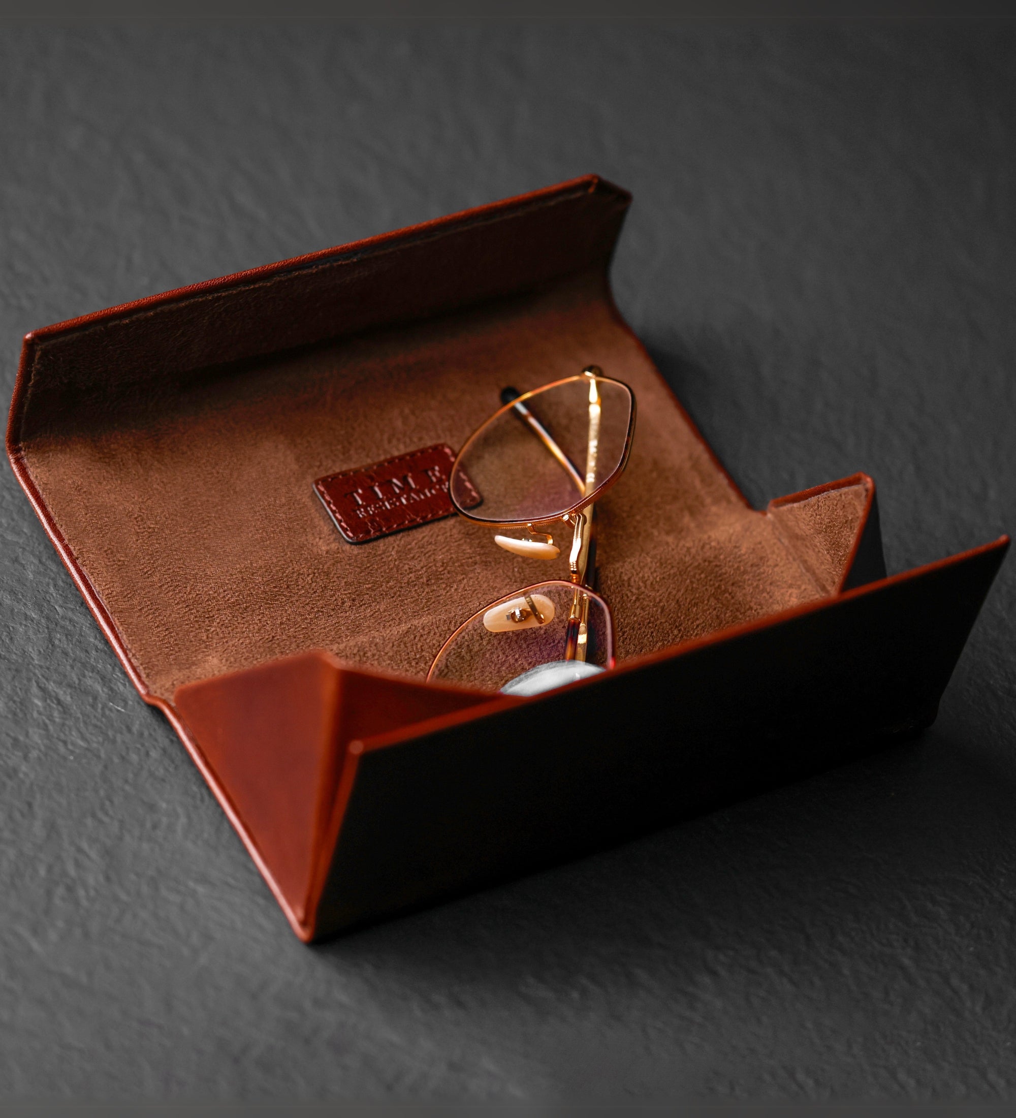 Składane skórzane etui na okulary - The Riddle of the Sands