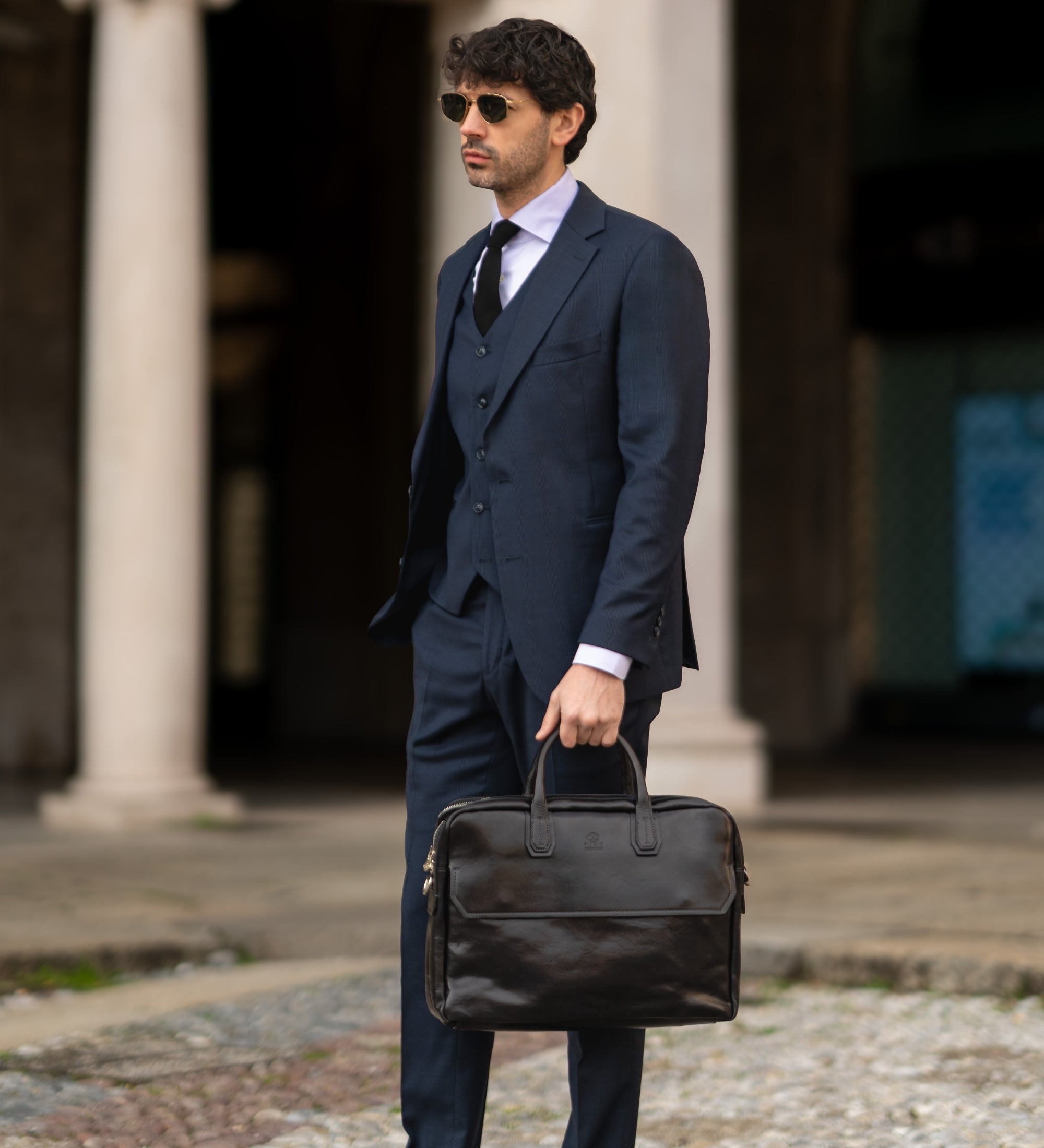 Duża skórzana teczka na laptopa - Nostromo