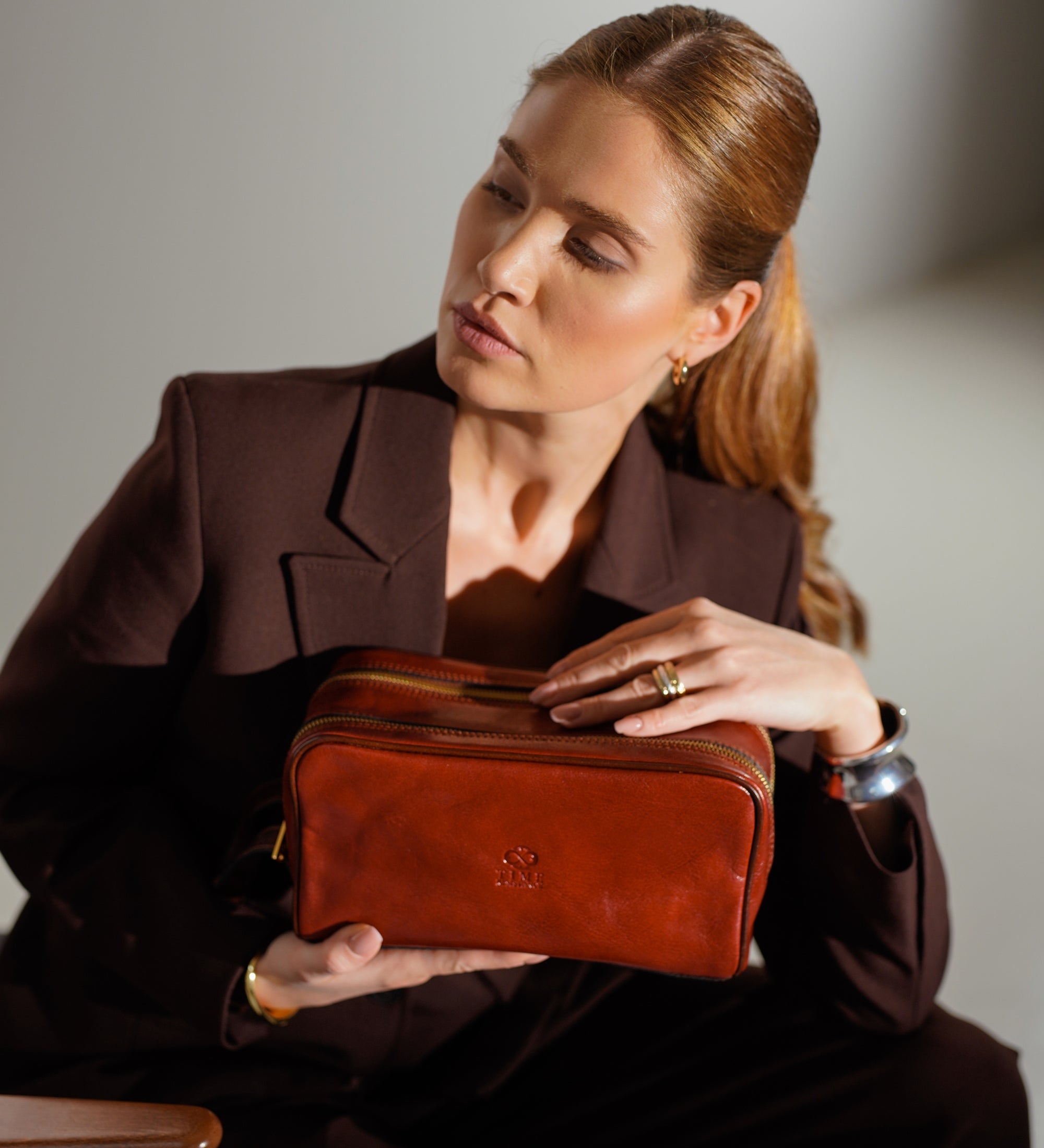 Skórzana kosmetyczka damska, zestaw podróżny - All the Kings Men