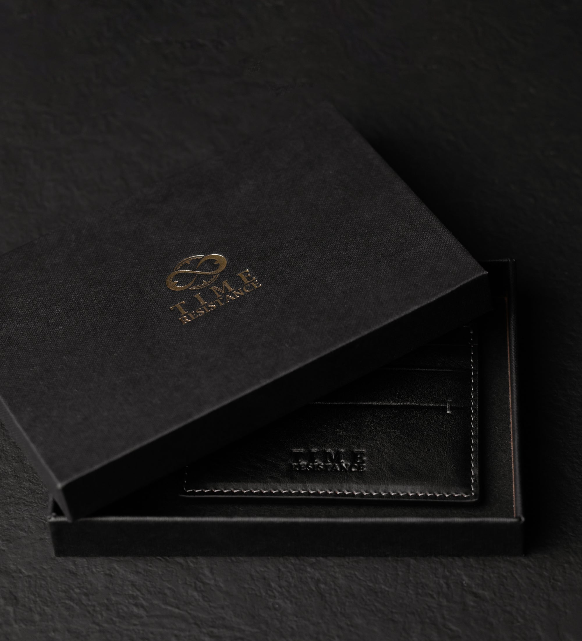 Skórzane etui na karty kredytowe i wizytówki dla kobiet - Fireflies