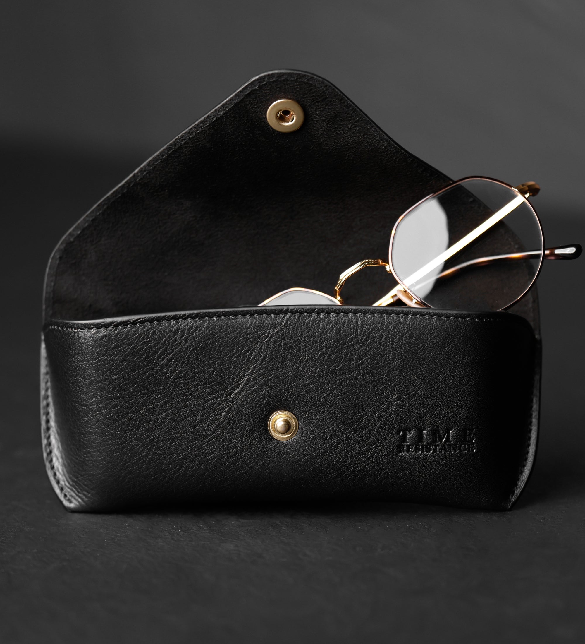 Skórzane etui na okulary - A High Wind In Jamaica