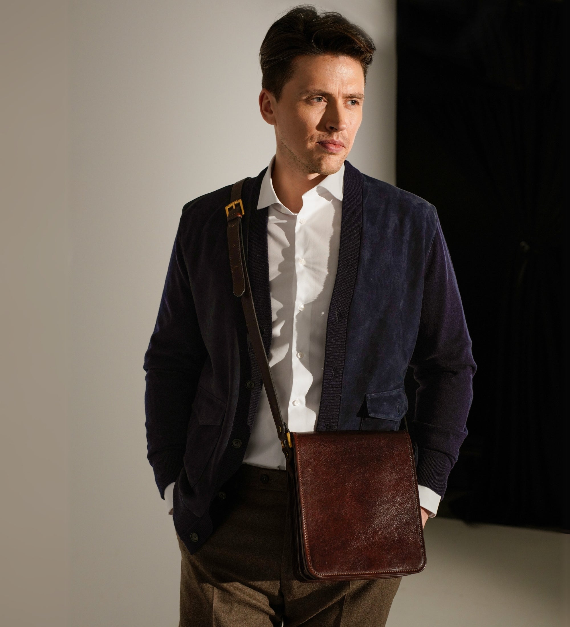 Mała skórzana torba listonoszka - On The Road