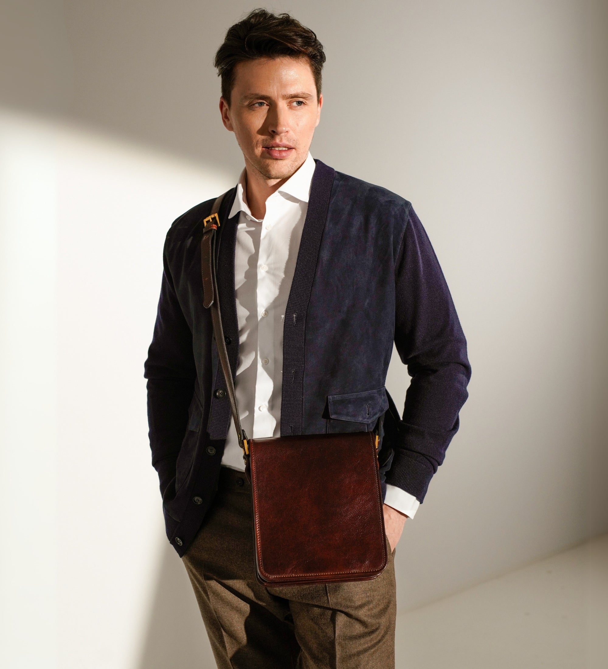 Mała skórzana torba listonoszka - On The Road