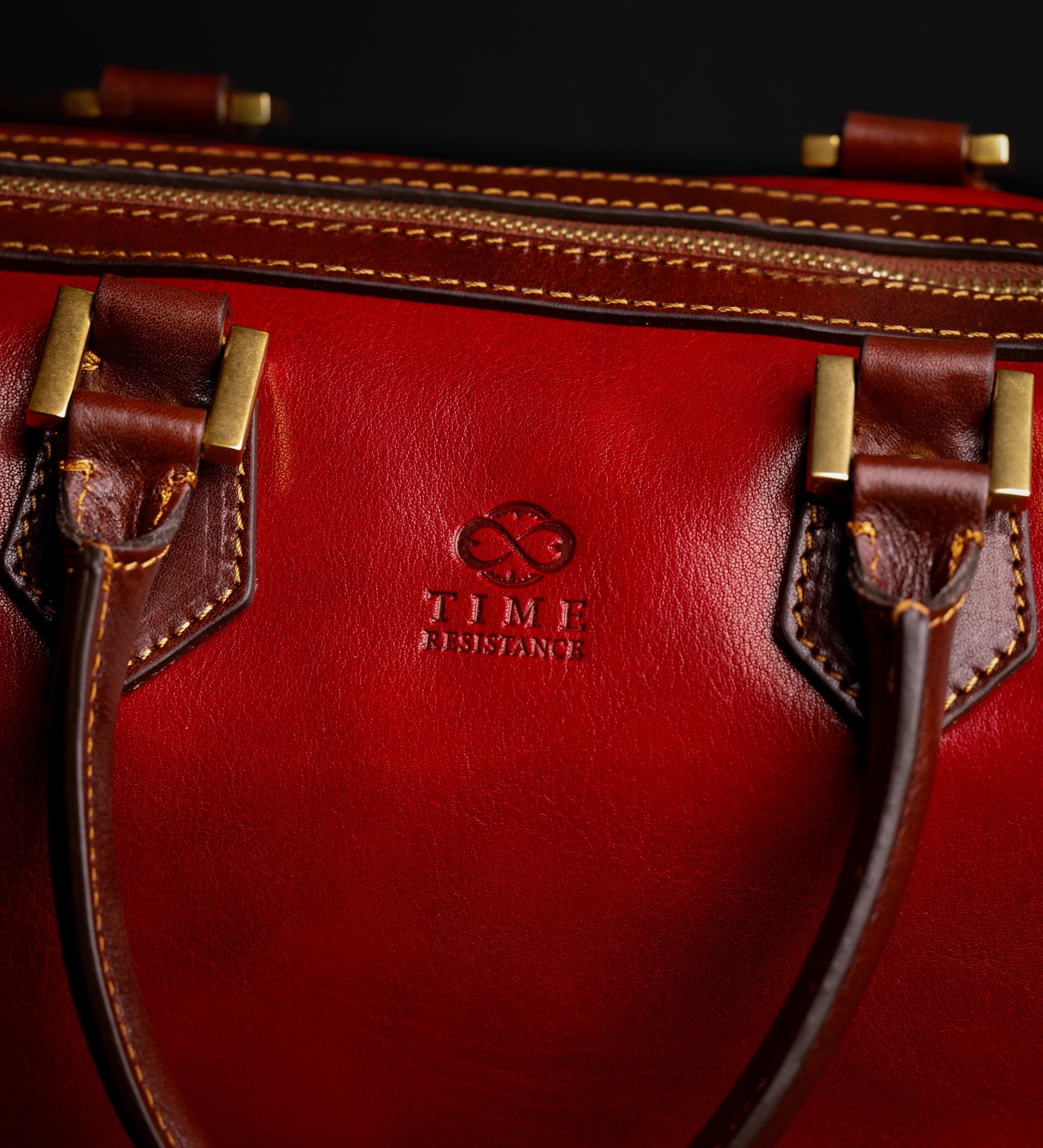 Skórzana torebka damska typu barrel - Little Dorrit