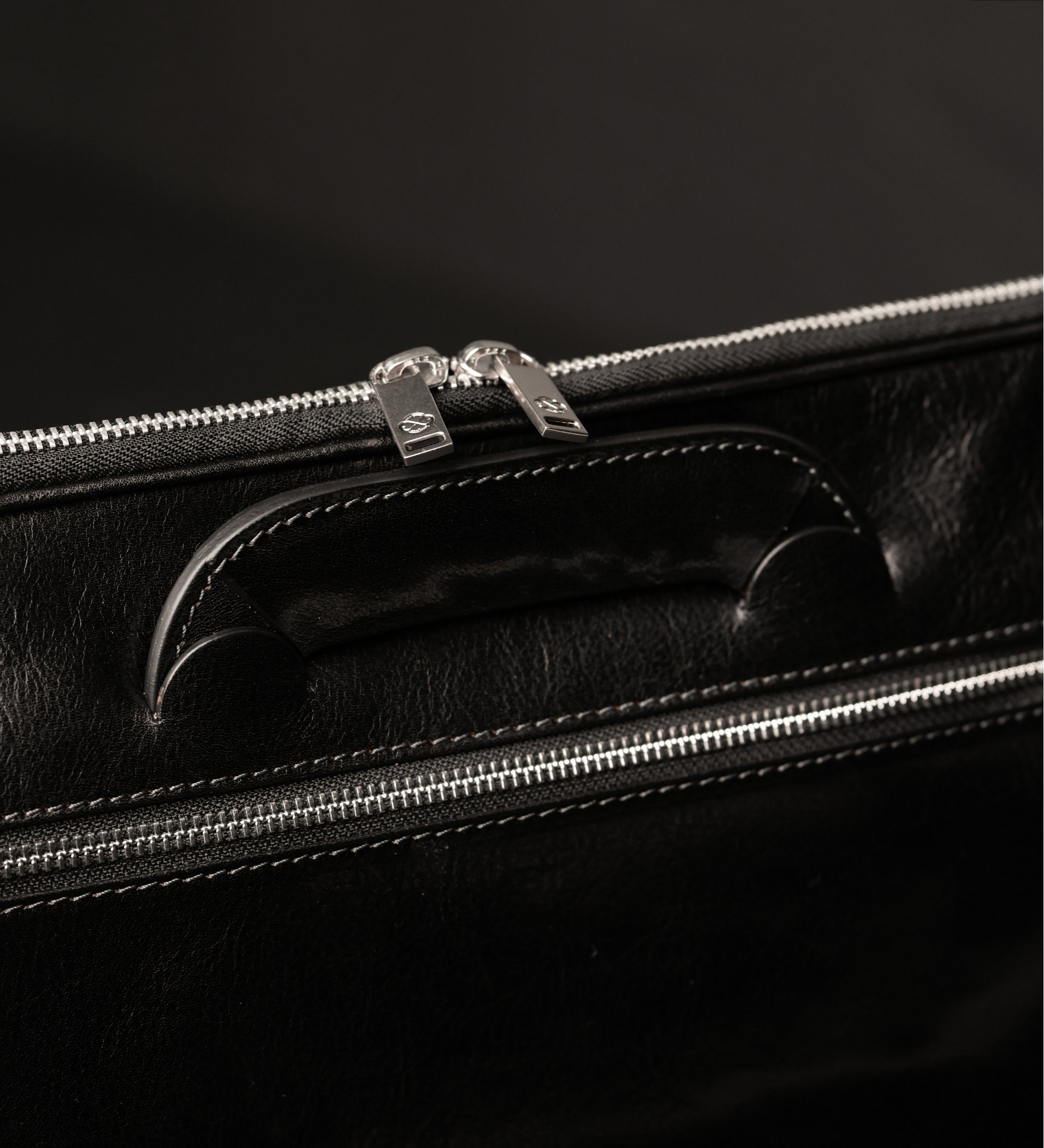 Skórzana teczka na laptopa - Brave New World