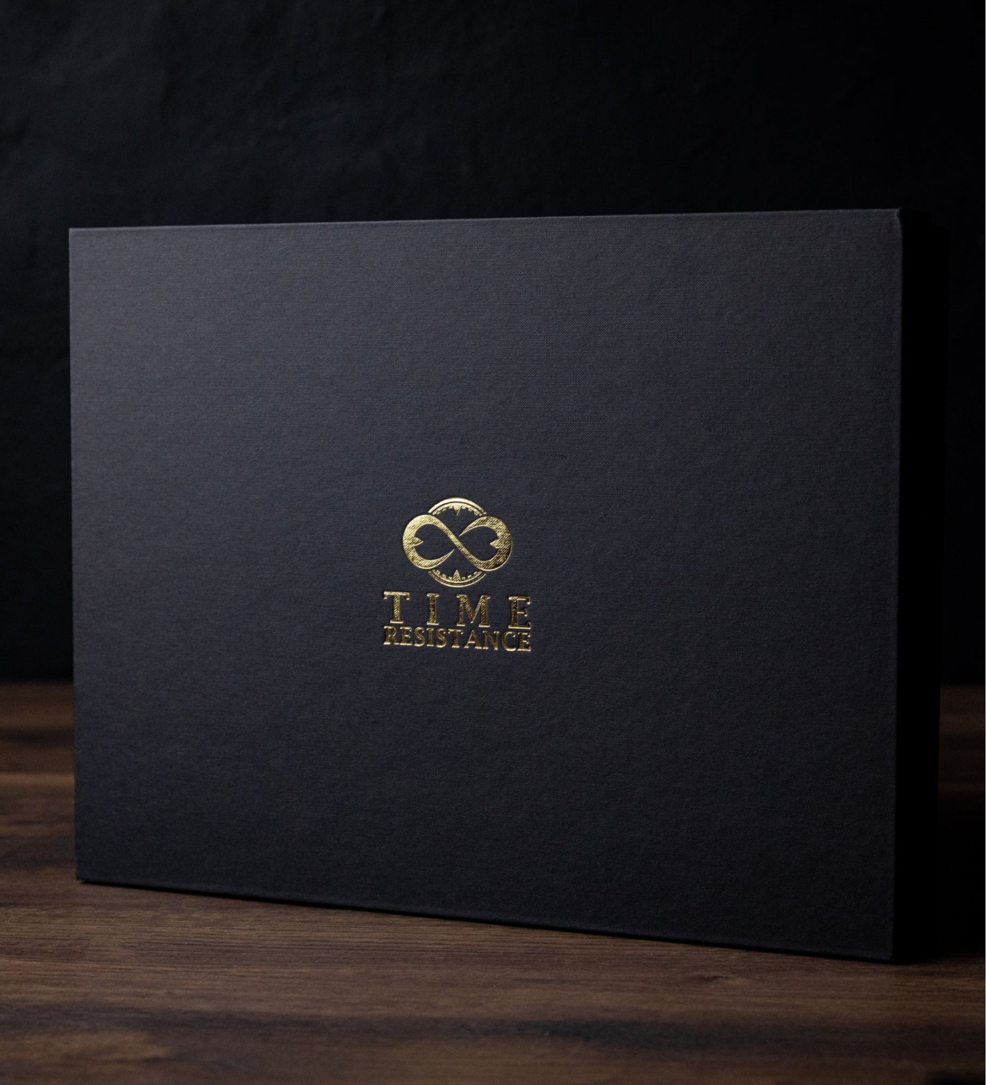 Skórzana teczka dyplomatyczna - A Legacy