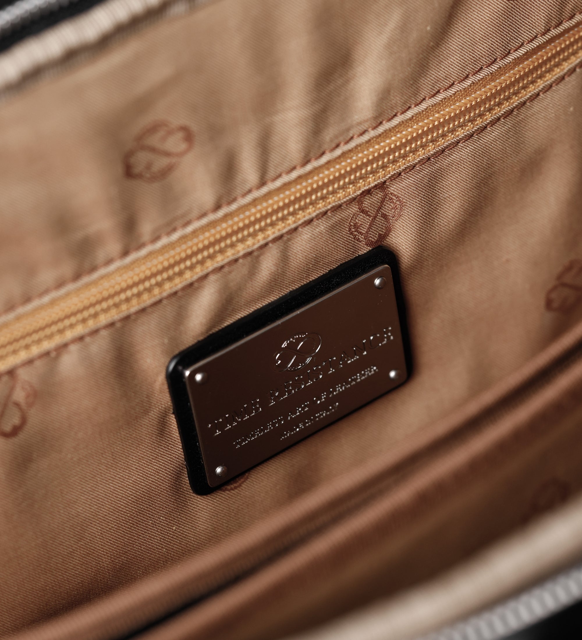 Skórzana teczka na laptopa - Brave New World