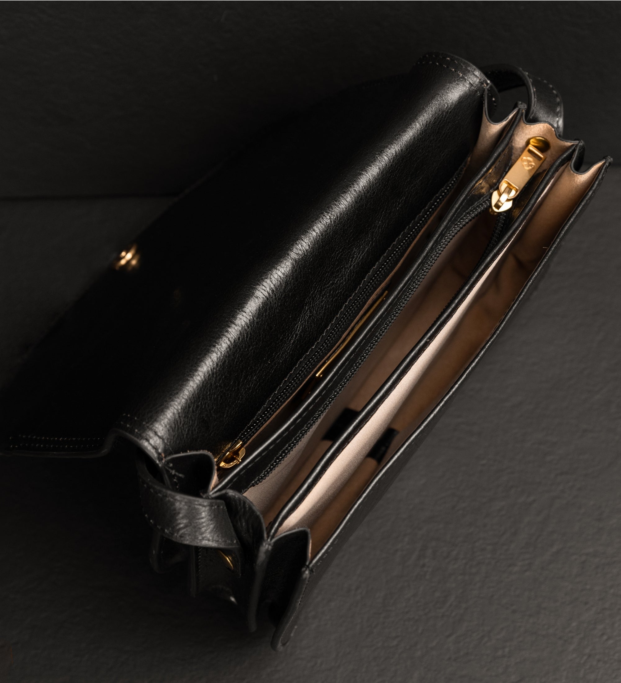 Skórzana torba saddle torba crossbody dla kobiet - Moonfleet