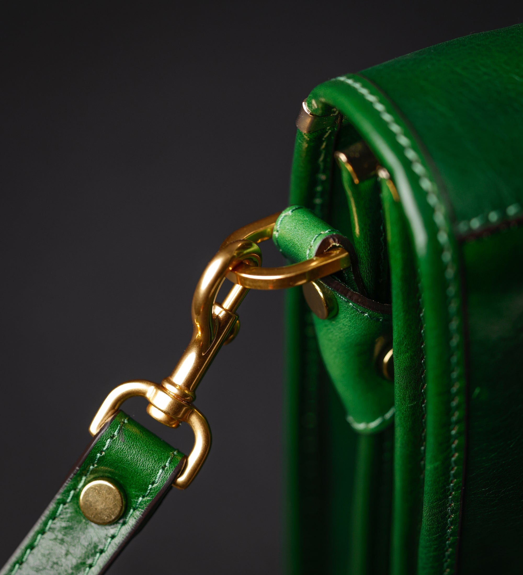 Skórzana teczka na laptopa - Illusions