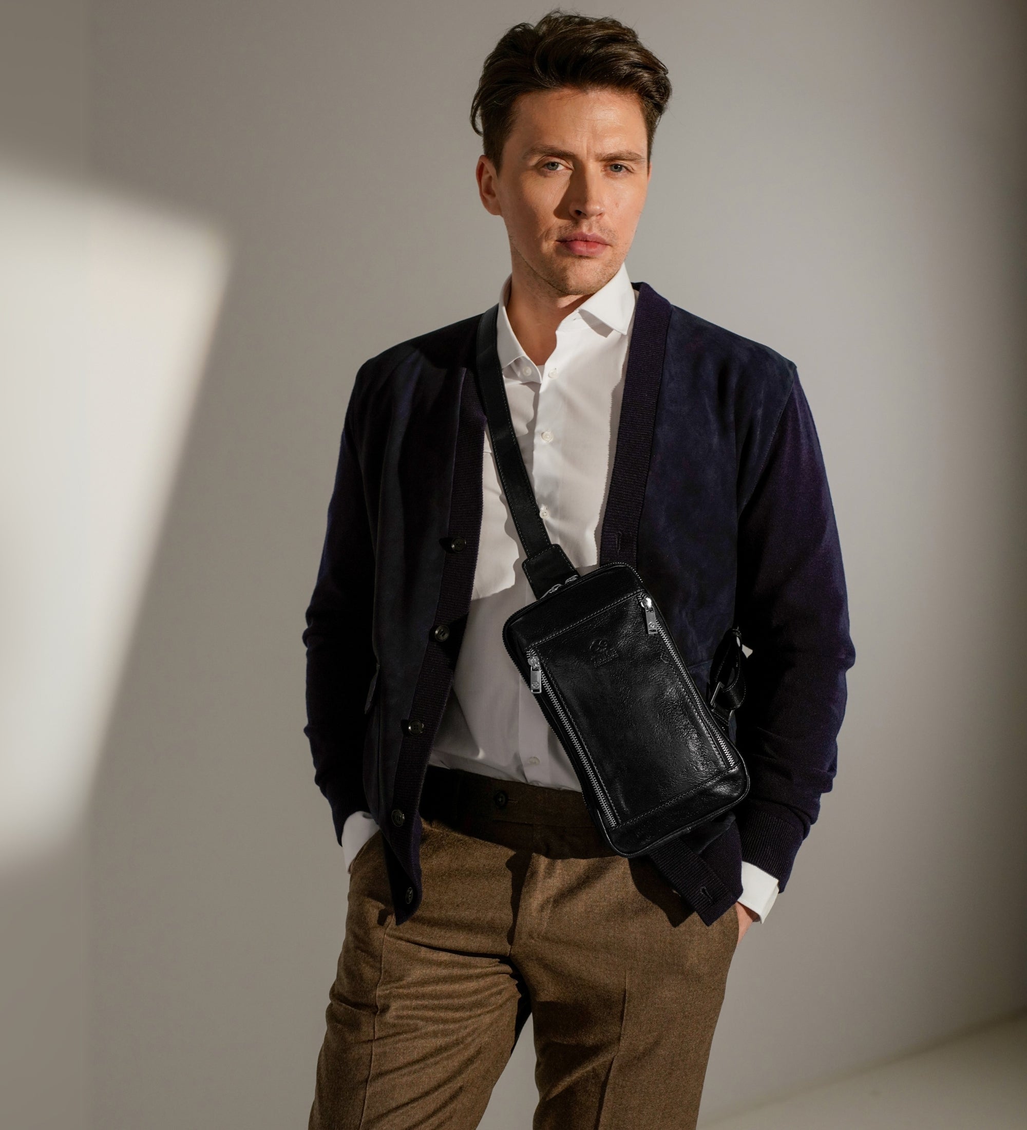 Skórzana torba typu sling, torba na klatkę piersiową - Kim