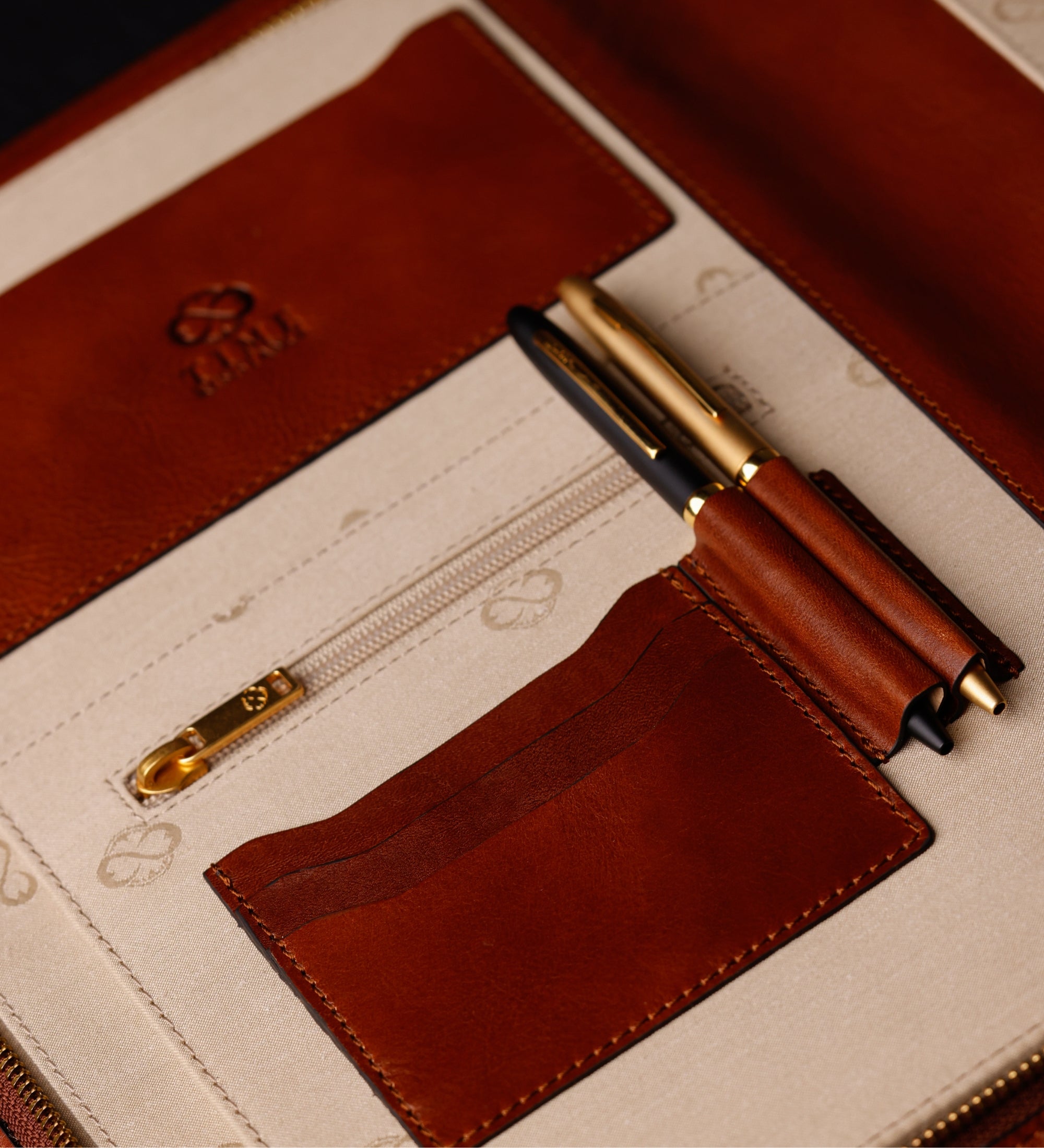 Skórzana teczka na dokumenty A4 dla kobiet - Candide