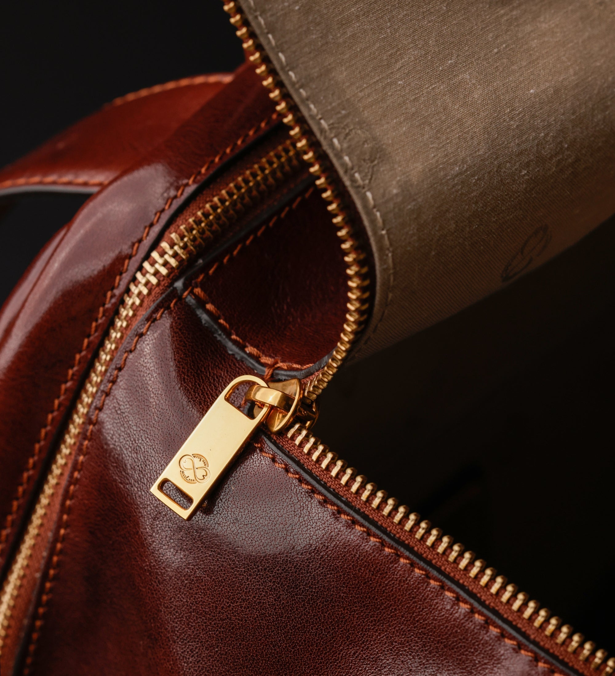 Skórzany plecak dla kobiet - A Bend in the River