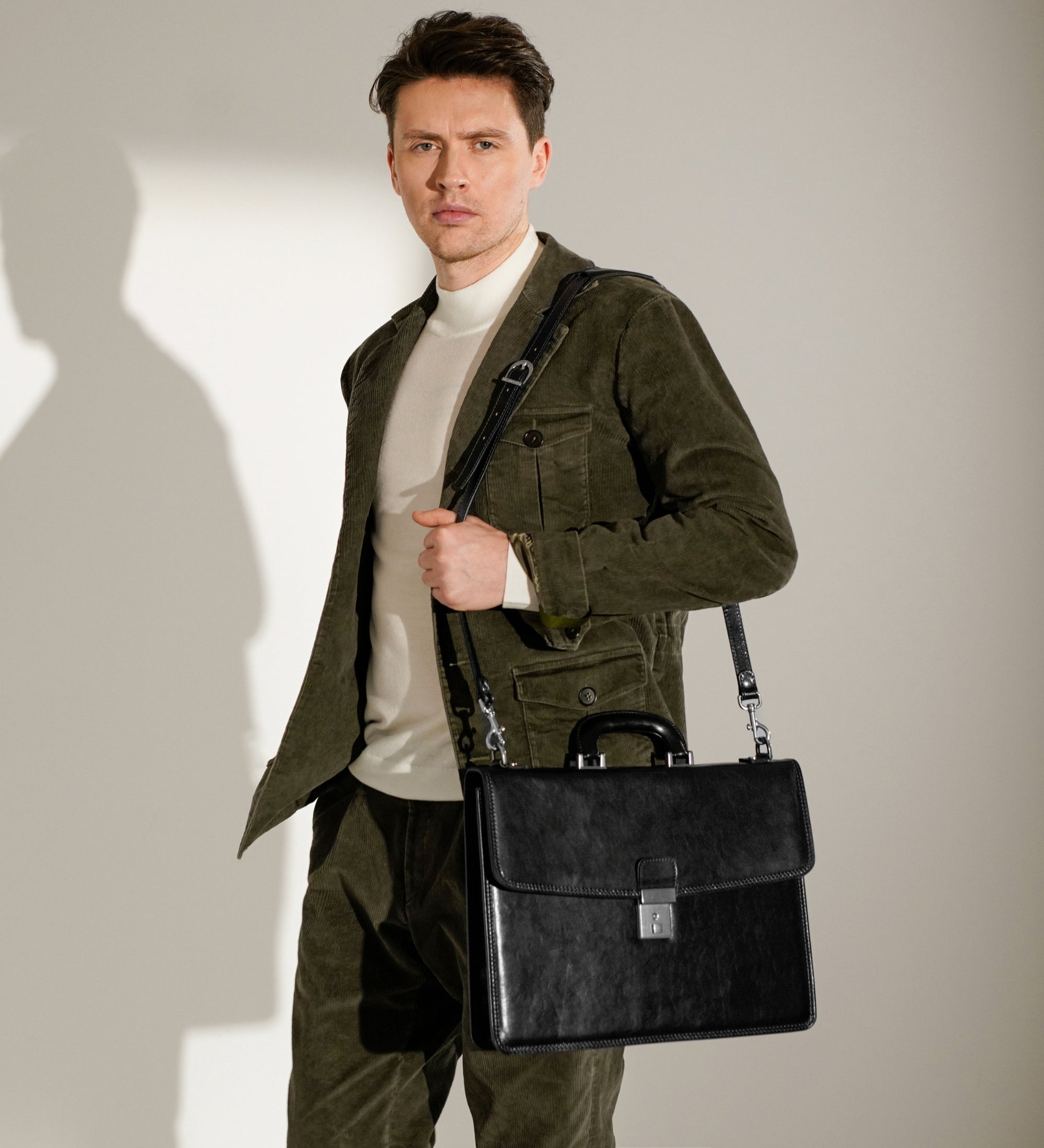 Skórzana teczka - The Sound of the Mountain