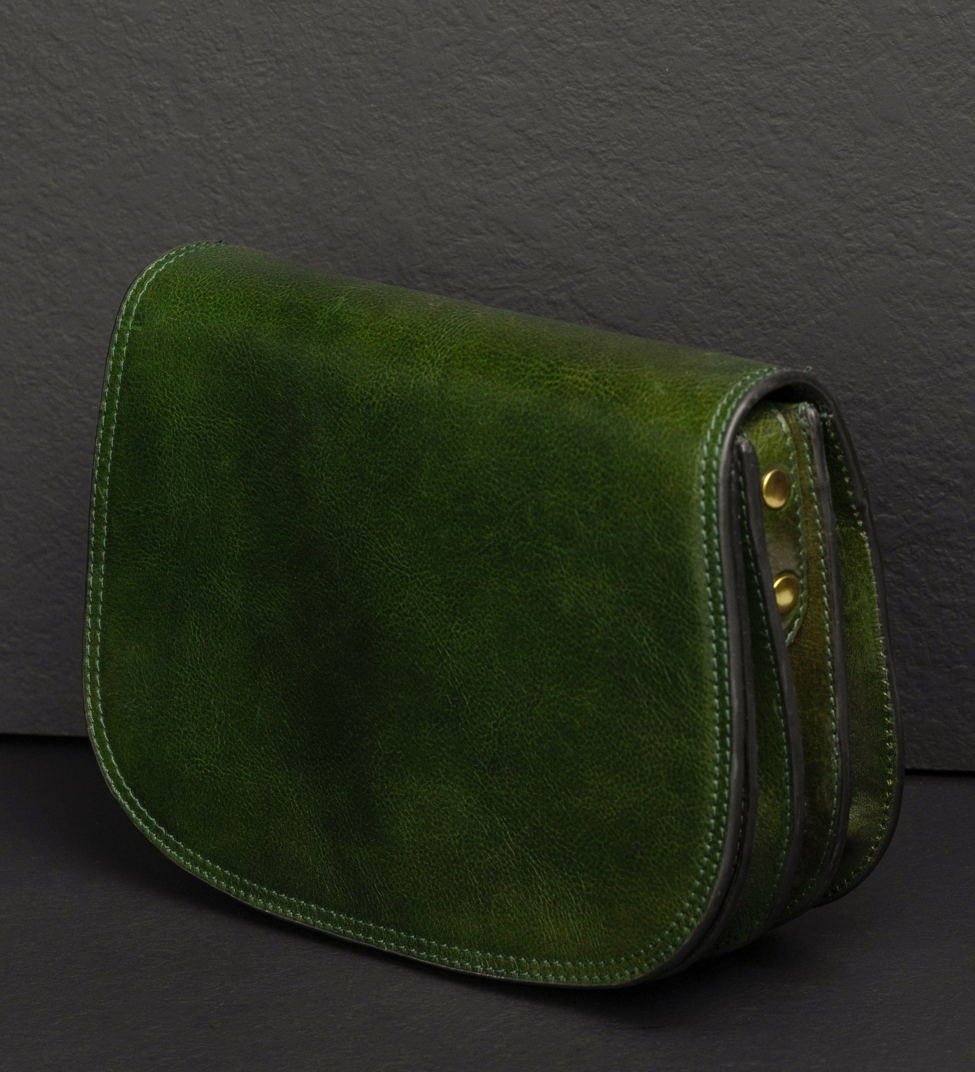 Skórzana torba saddle torba crossbody dla kobiet - Moonfleet