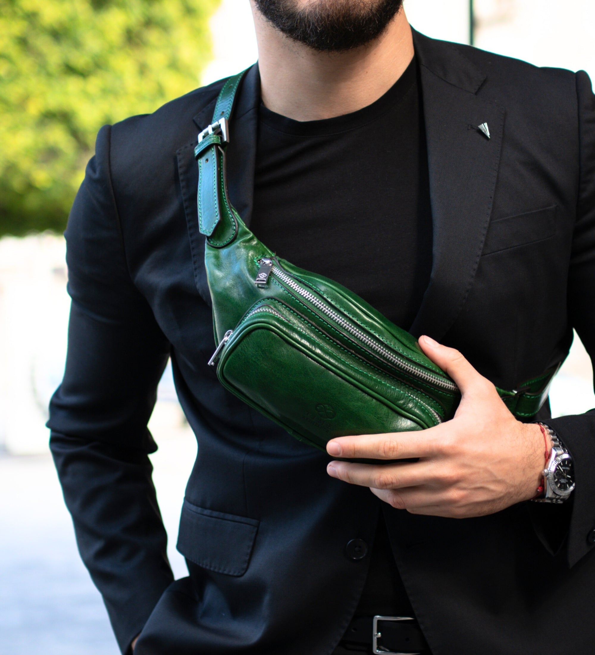 Skórzana torba typu sling nerka - Independent People