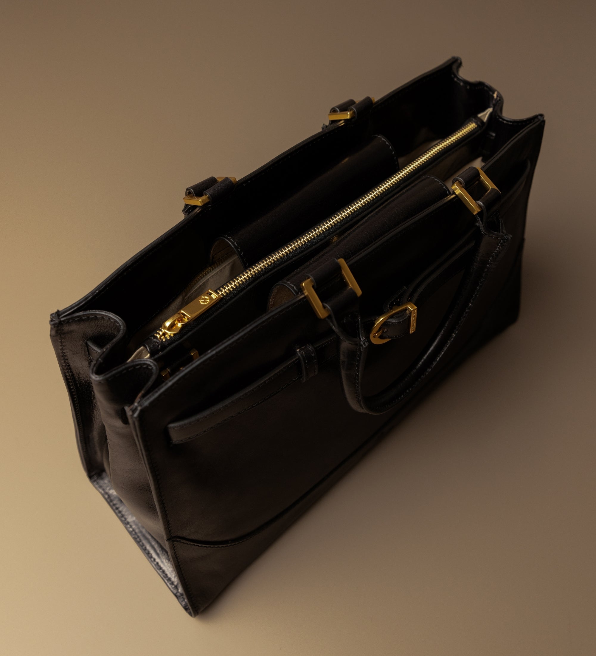 Skórzana torebka dla kobiet - Shirley