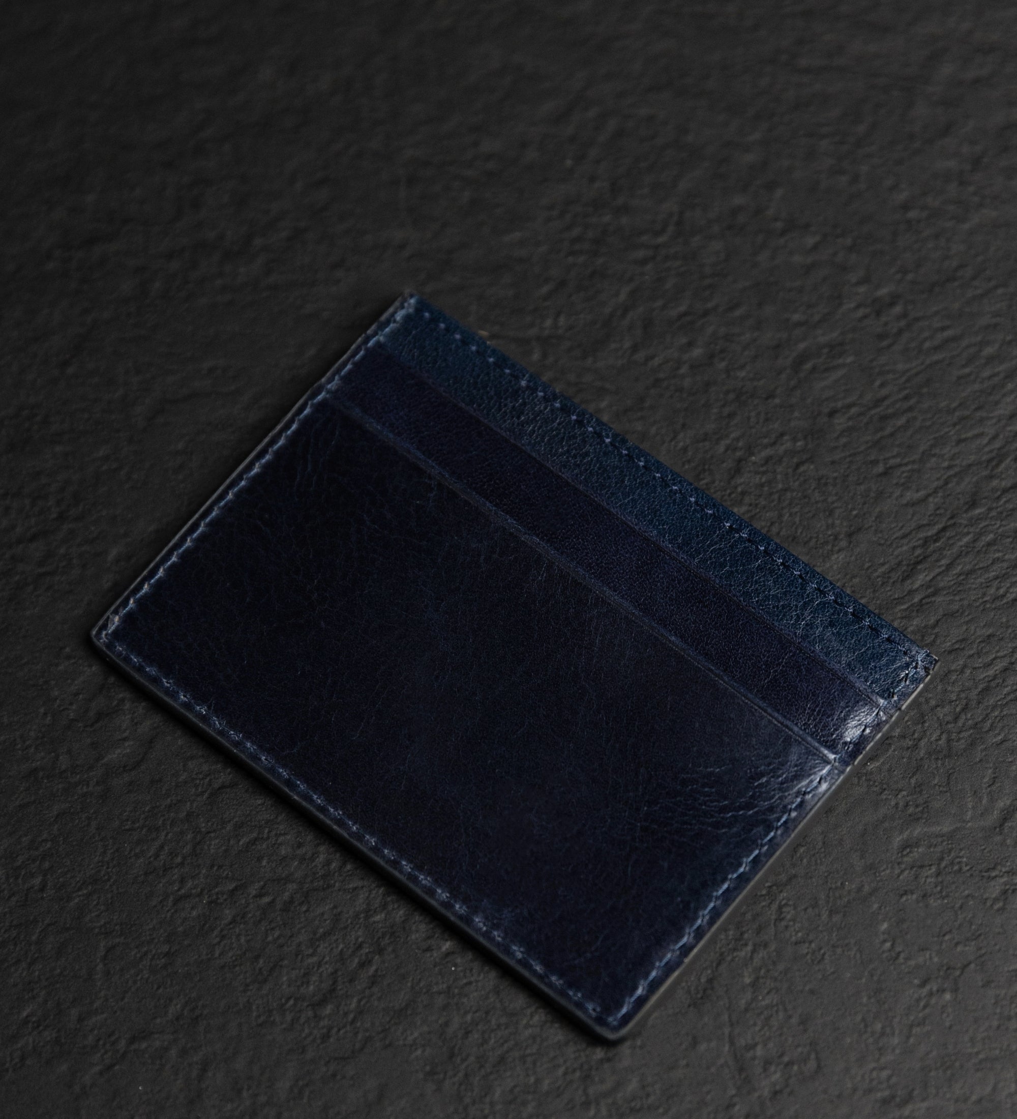 Skórzane etui na karty kredytowe i wizytówki dla kobiet - Fireflies