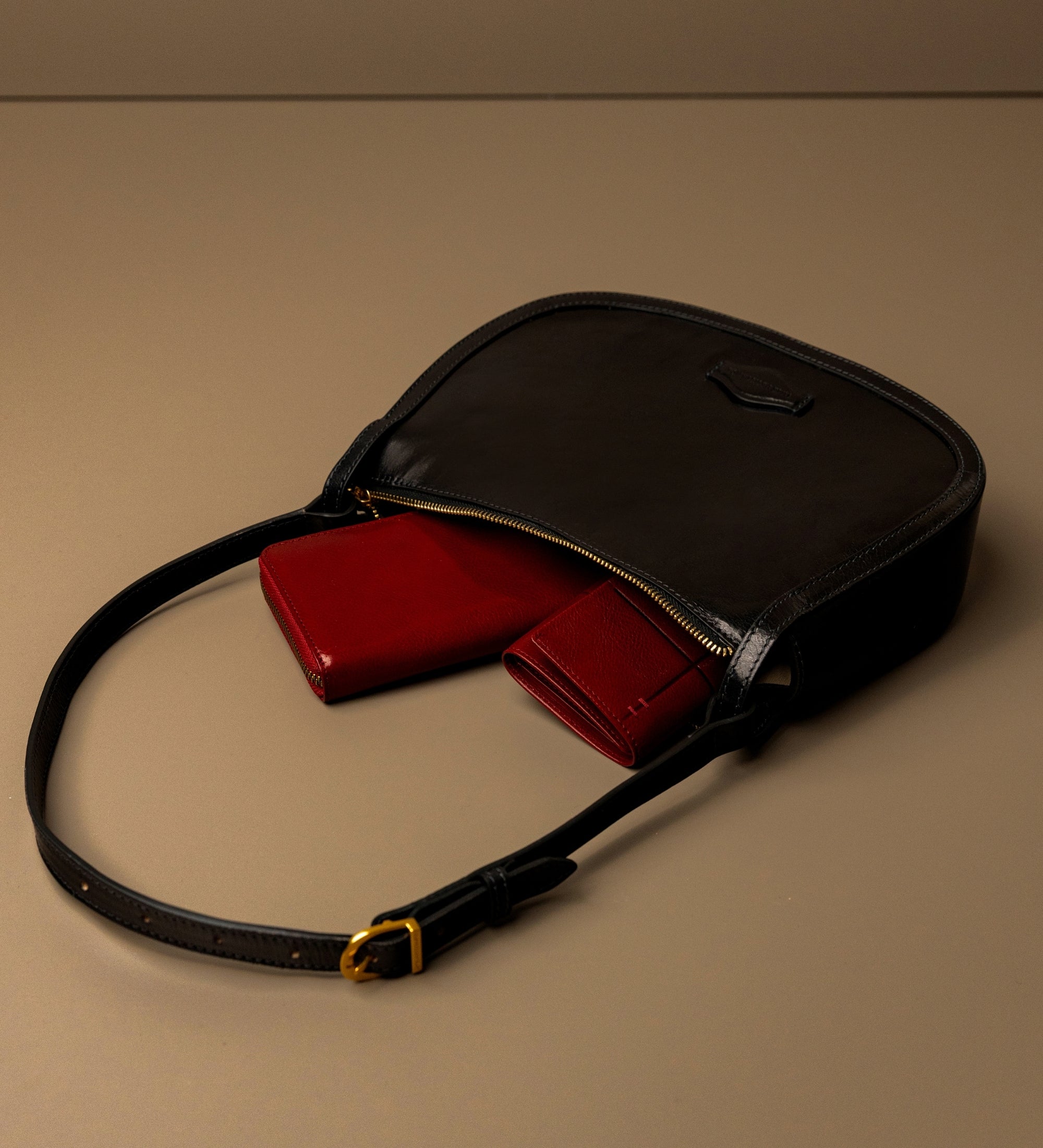 Skórzana torba typu hobo dla kobiet - La Noia