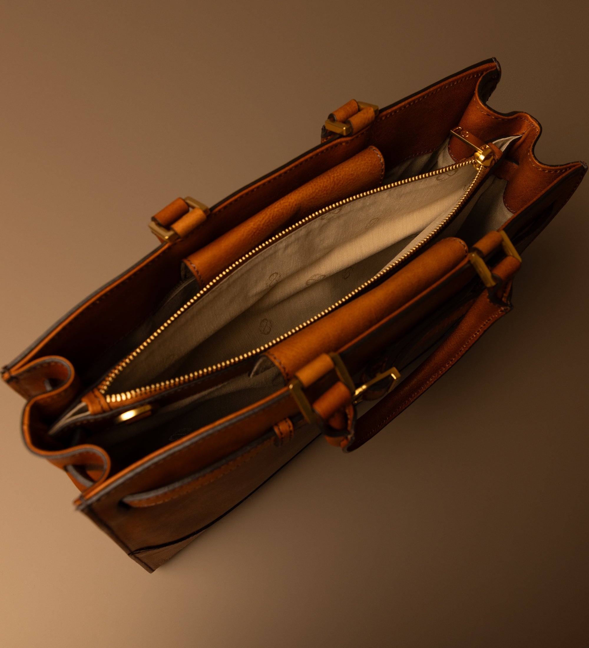 Skórzana torebka dla kobiet - Shirley