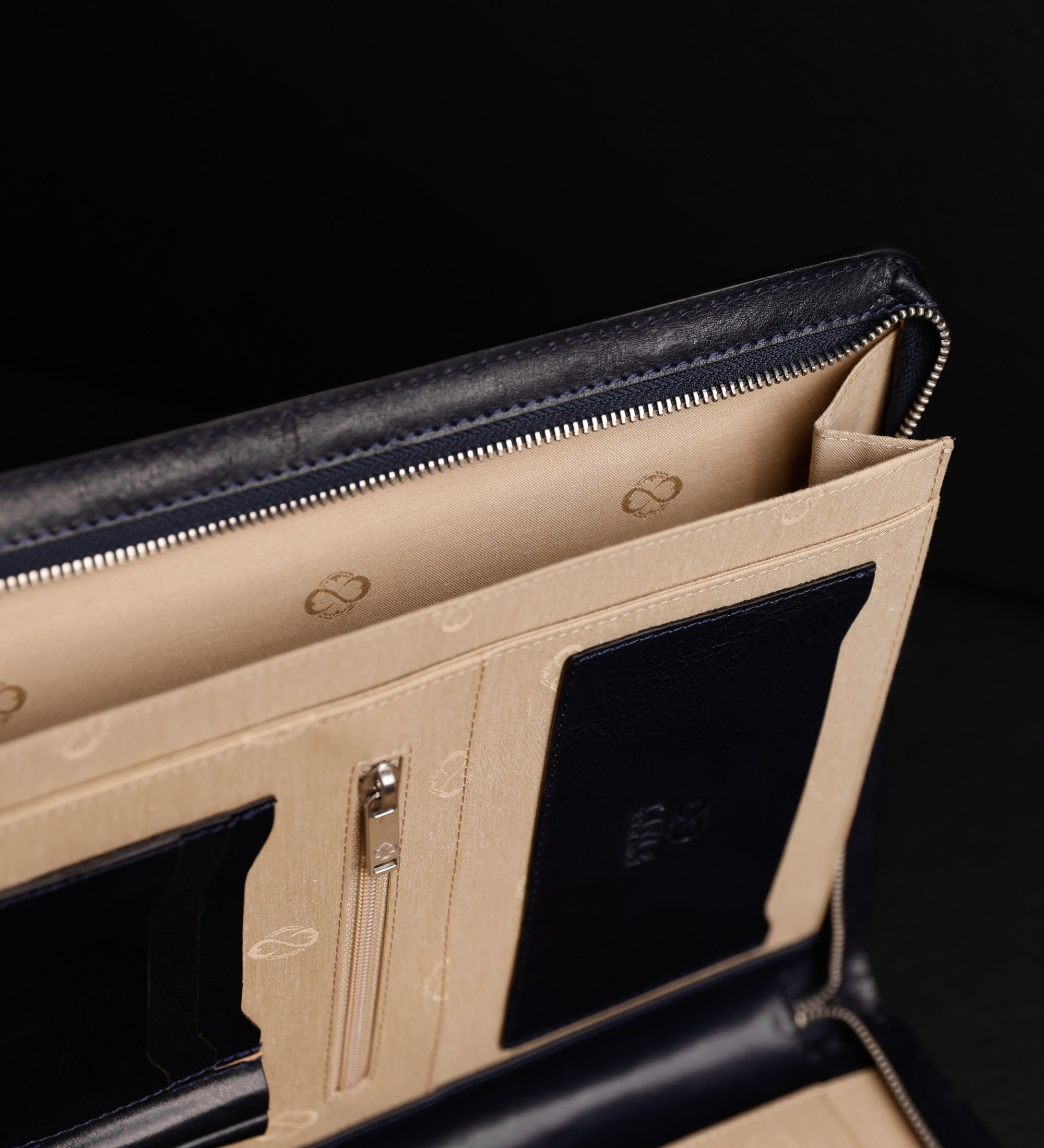 Skórzana teczka na dokumenty A4 dla kobiet - Candide