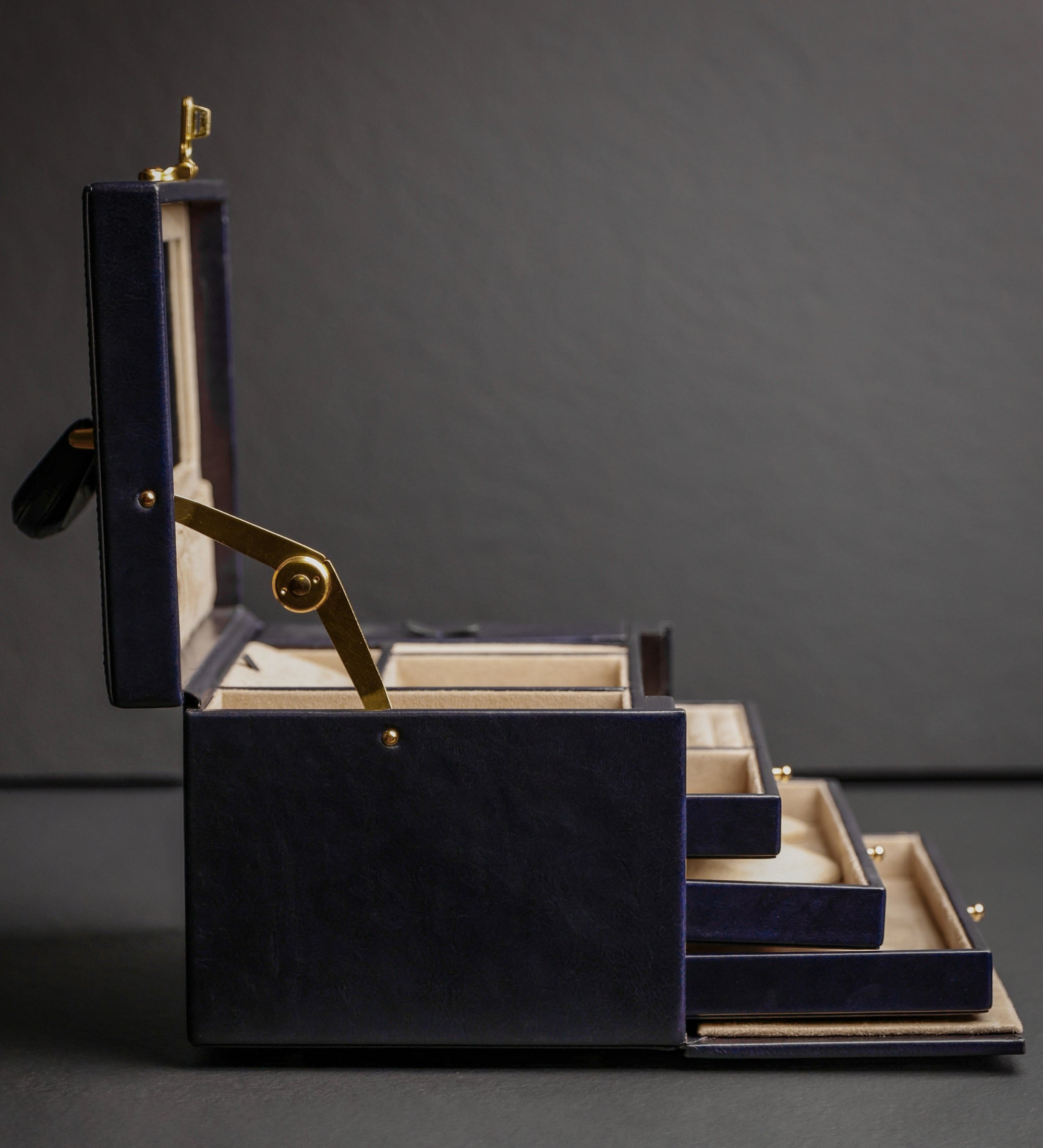 Duża szkatułka na biżuterię ze skóry dla kobiet - The Portrait of a Lady