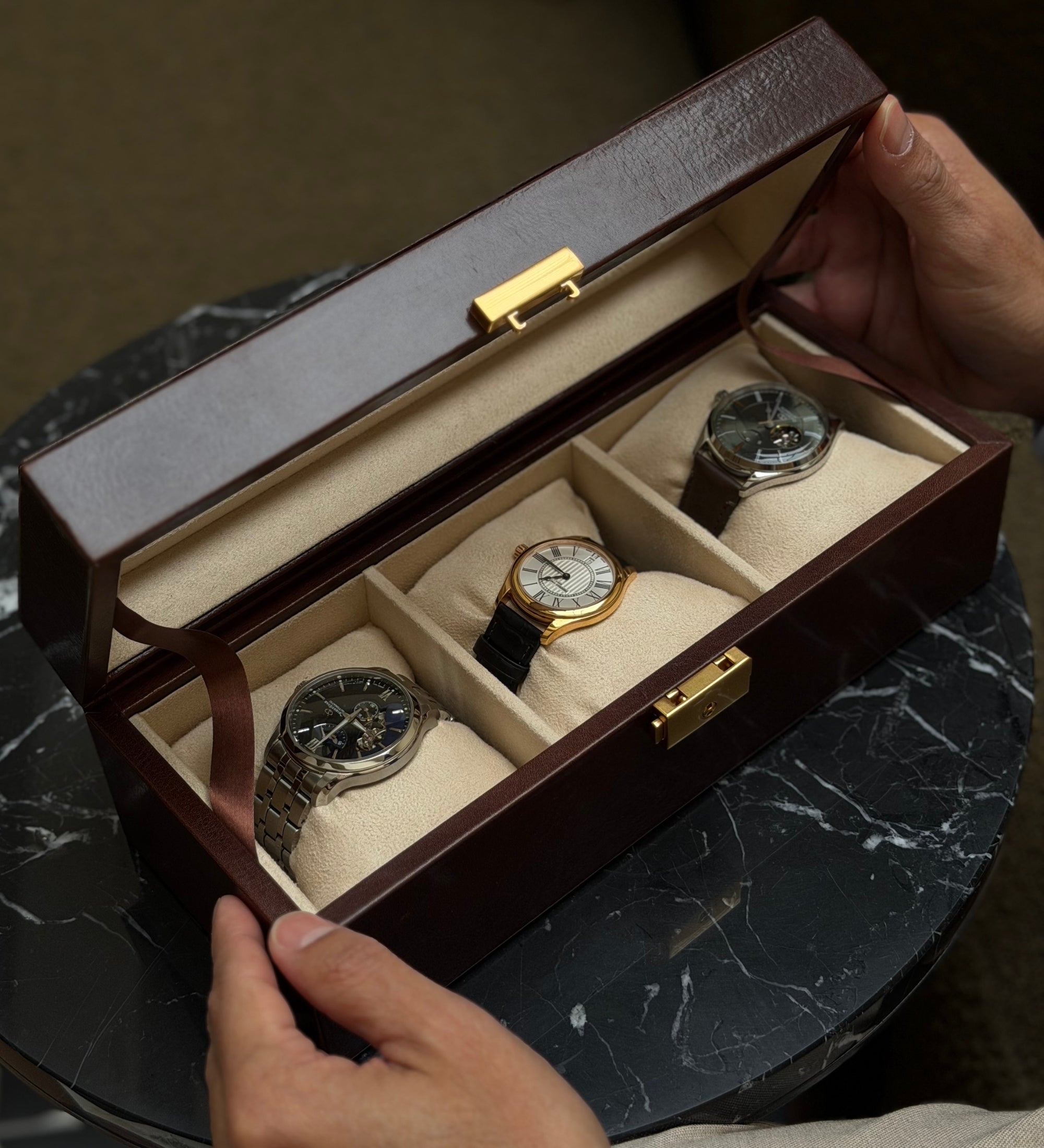 Skórzane pudełko na zegarki, organizer na zegarki - Silence