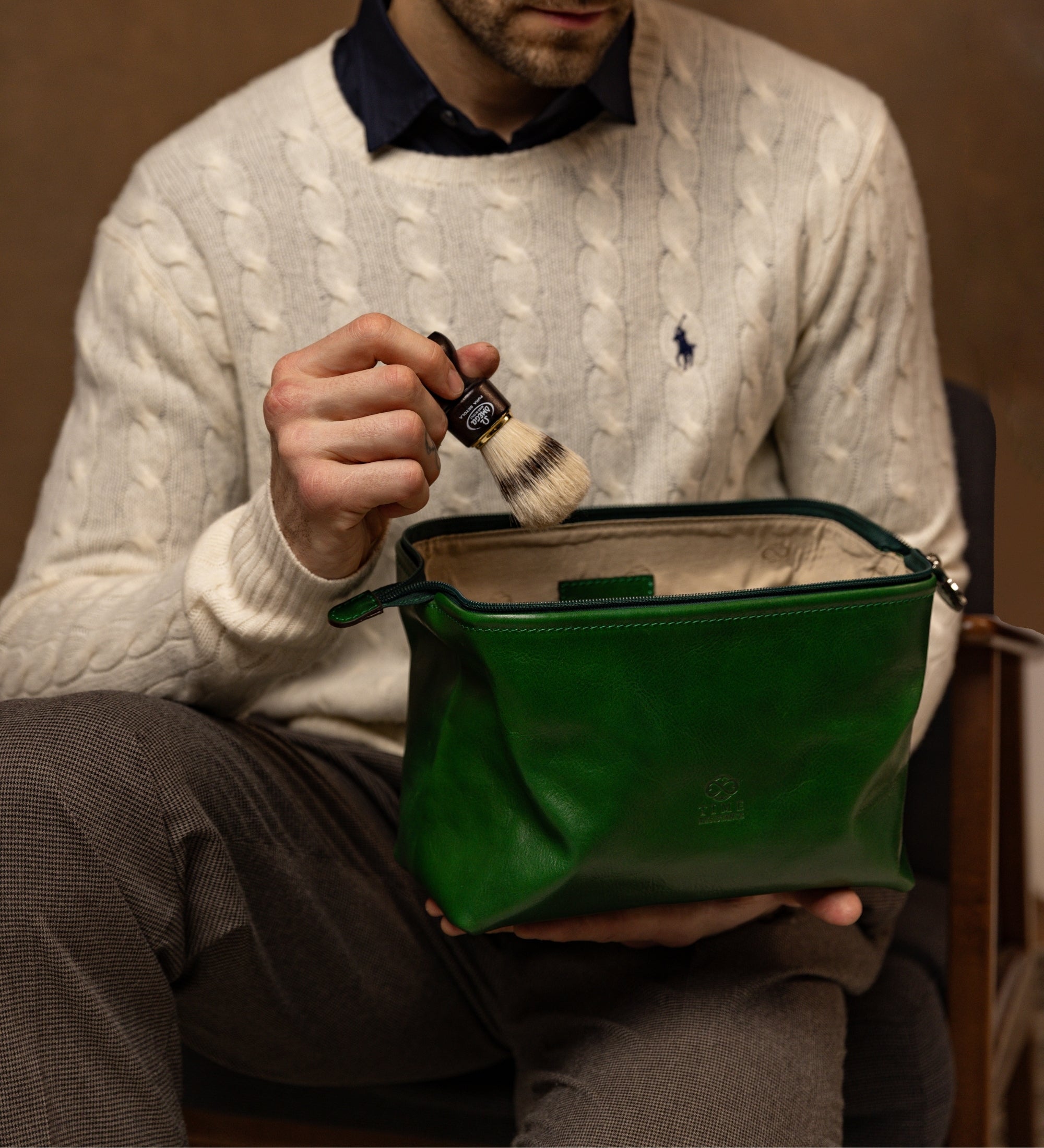 Skórzana kosmetyczka - Four Past Midnight