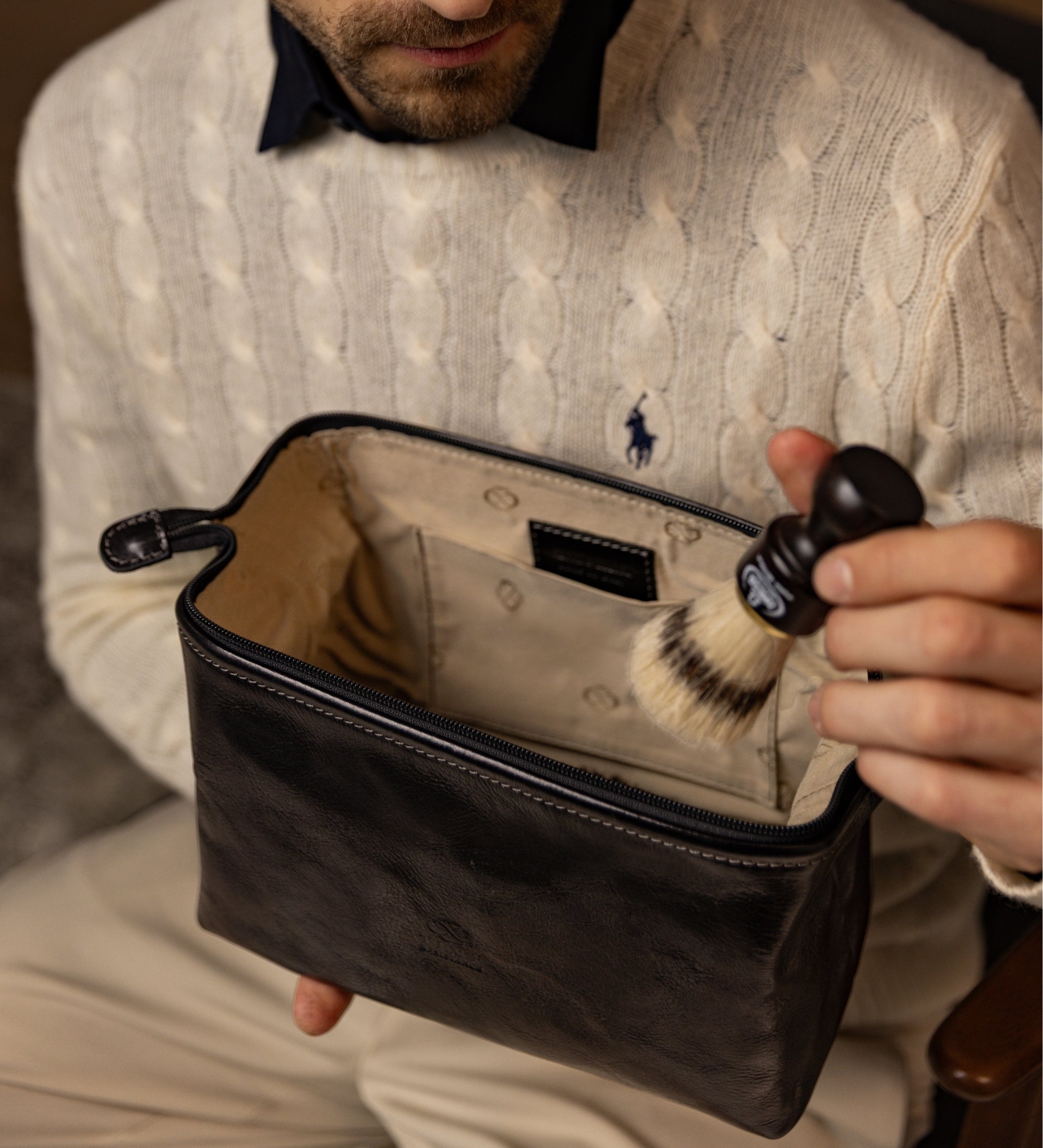 Skórzana kosmetyczka - Four Past Midnight