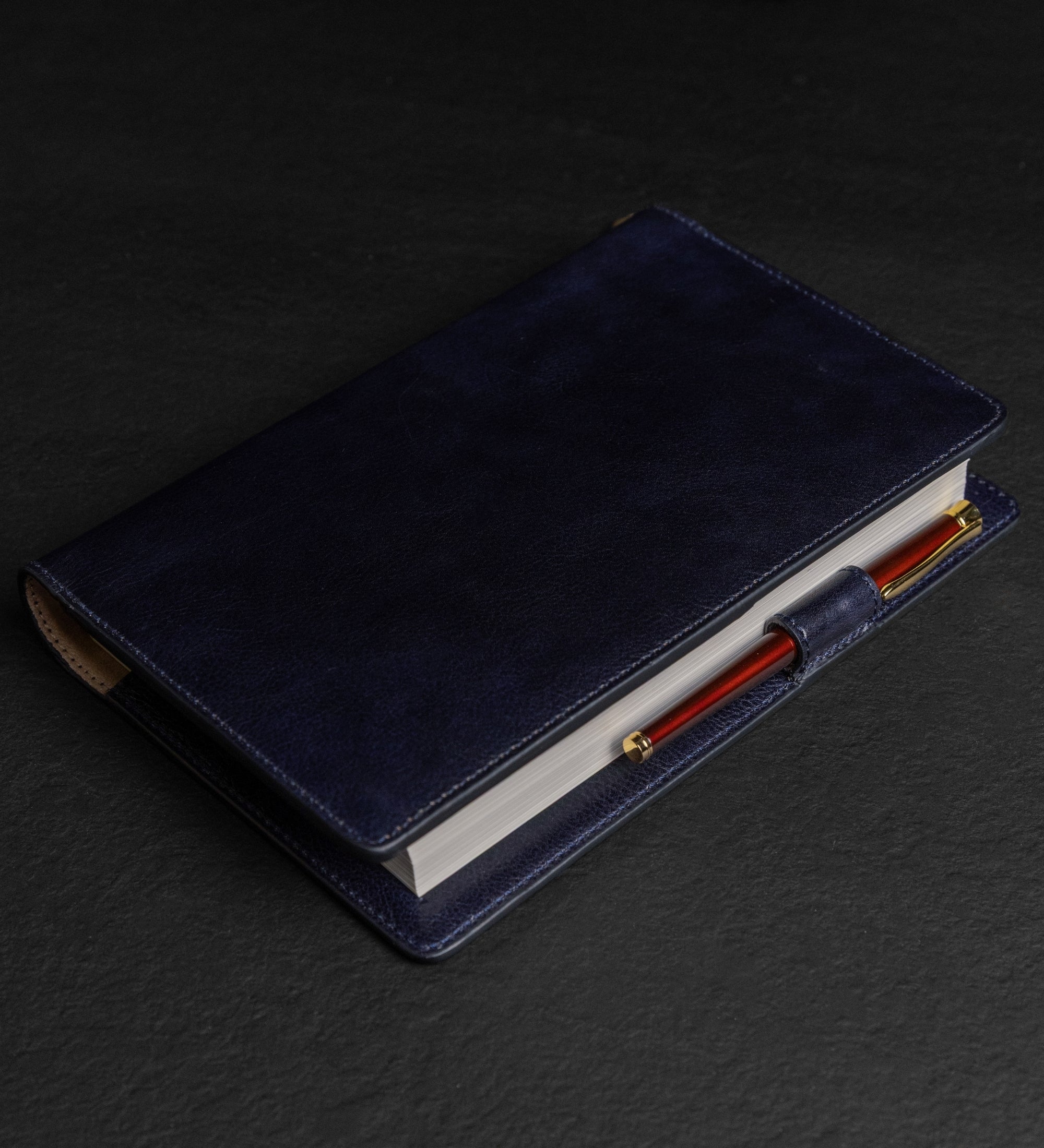 Skórzany dziennik damski z wymiennym notesem A5 - The Diary of a Nobody