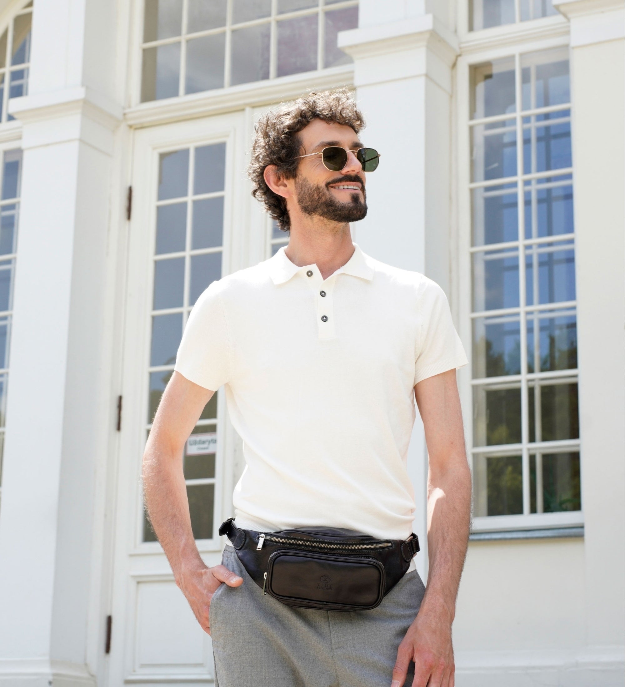 Skórzana torba typu sling nerka - Independent People
