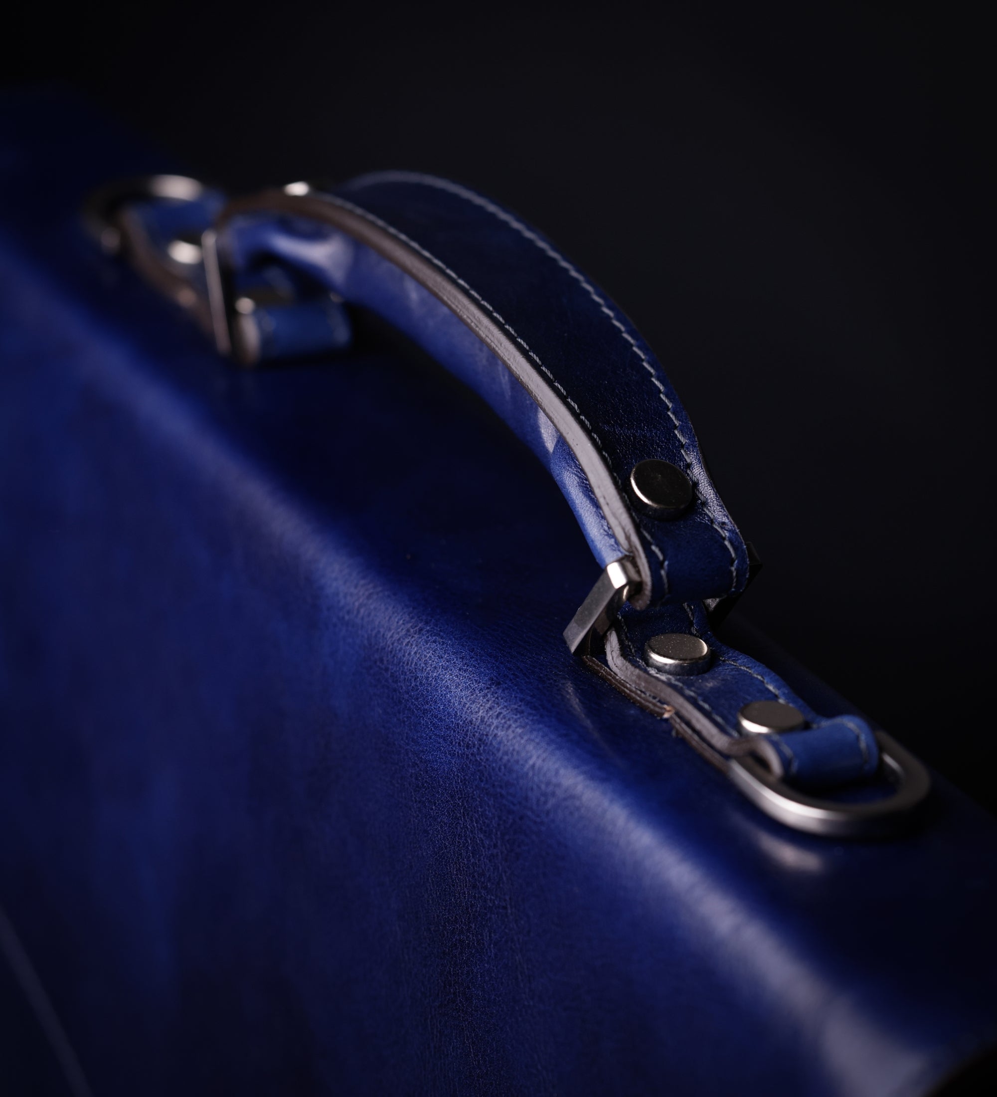 Teczka skórzana o klasycznym designie - The Magus