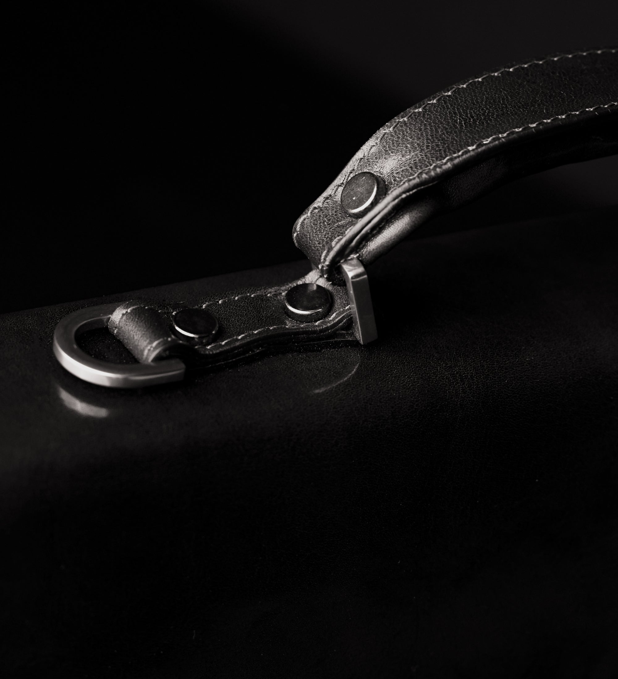 Teczka skórzana o klasycznym designie - The Magus