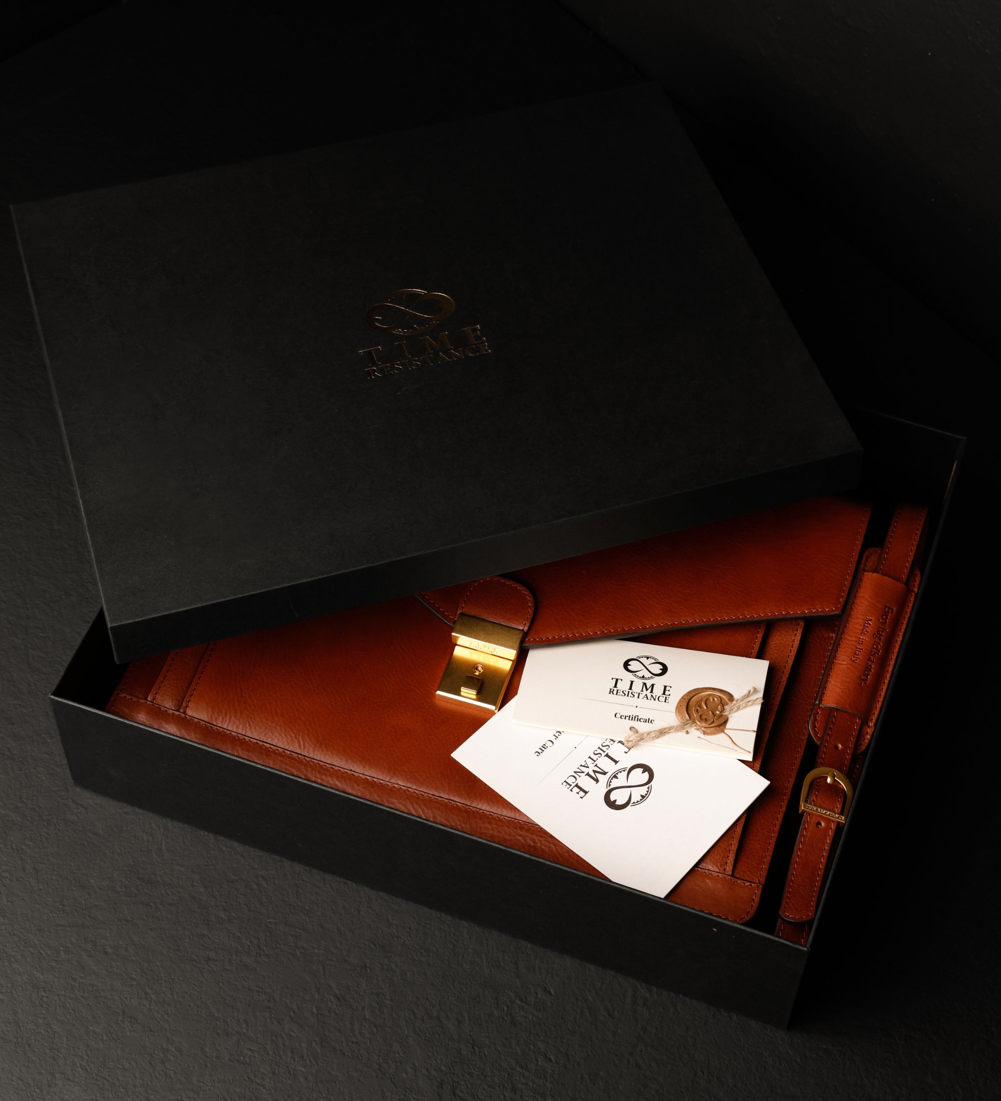 Teczka skórzana o klasycznym designie - The Magus