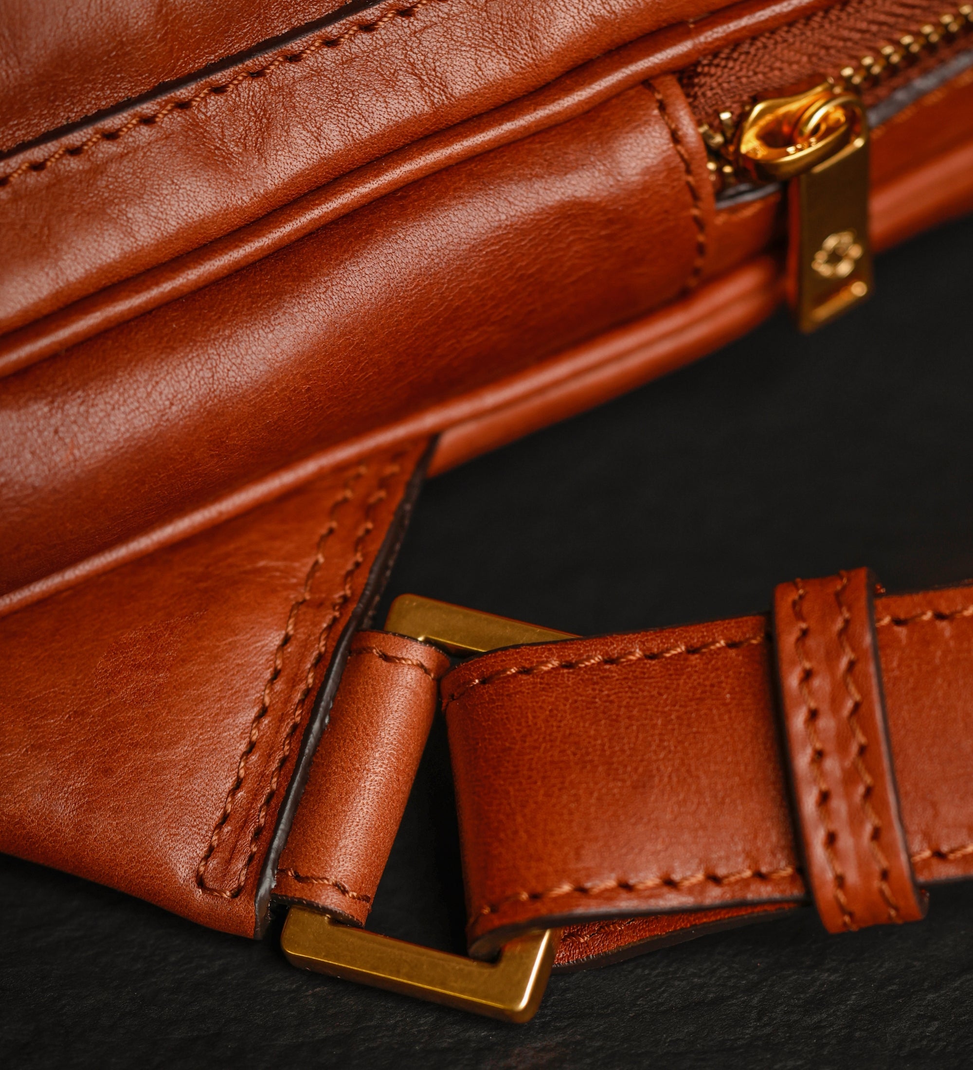 Skórzana torba typu sling - Catch-22