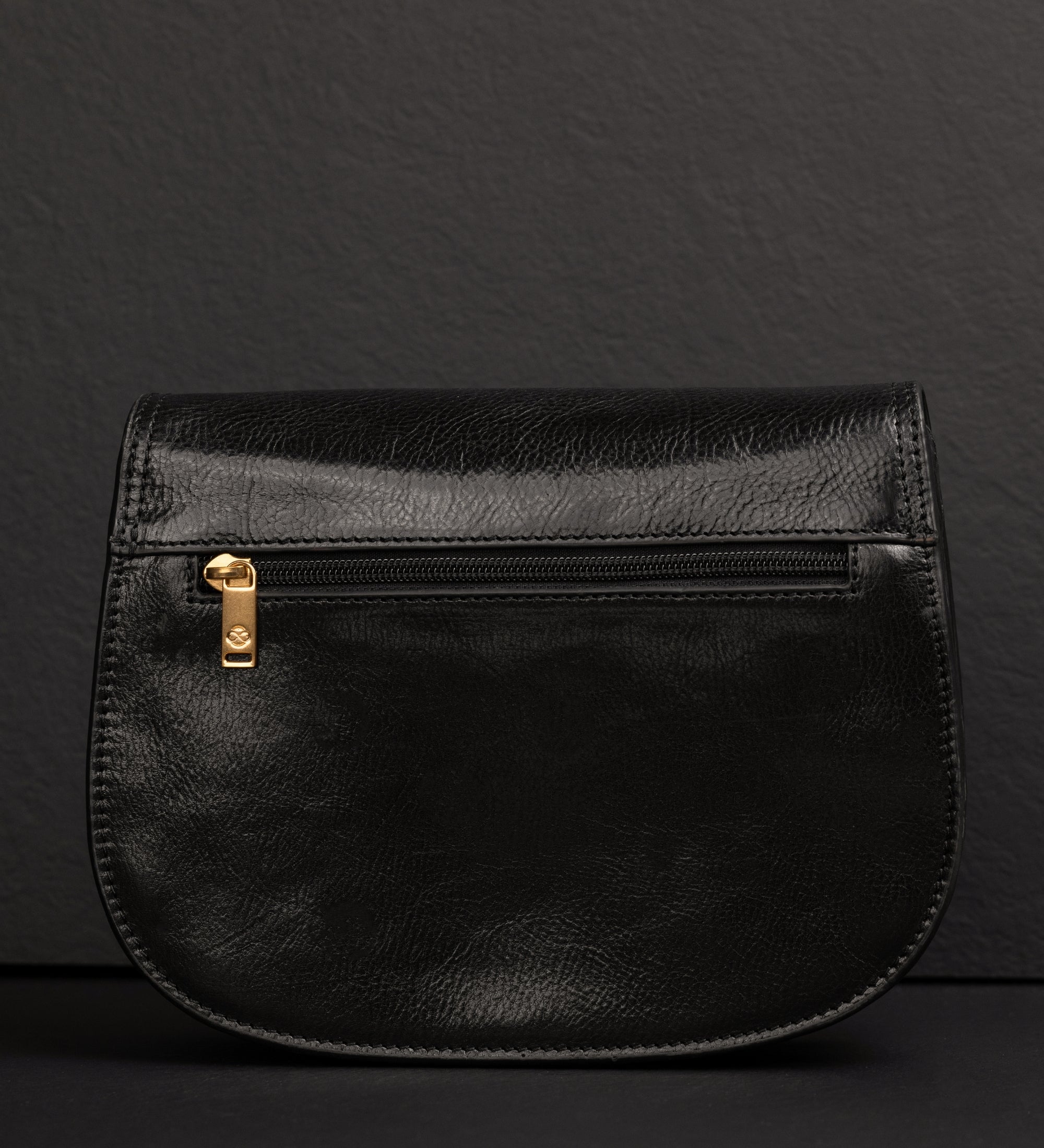Skórzana torba saddle torba crossbody dla kobiet - Moonfleet
