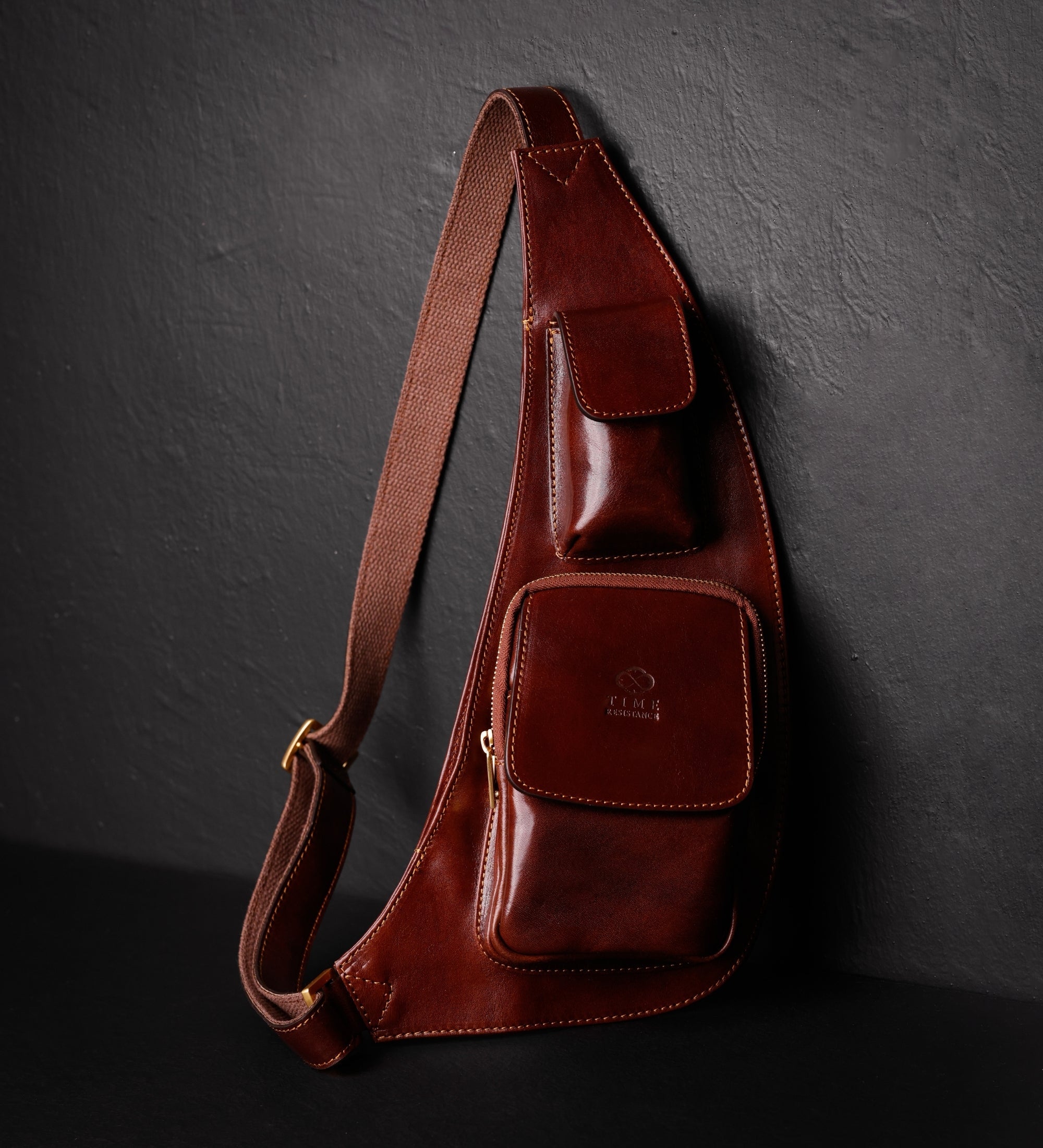 Skórzana torba typu sling crossbody - The Monk