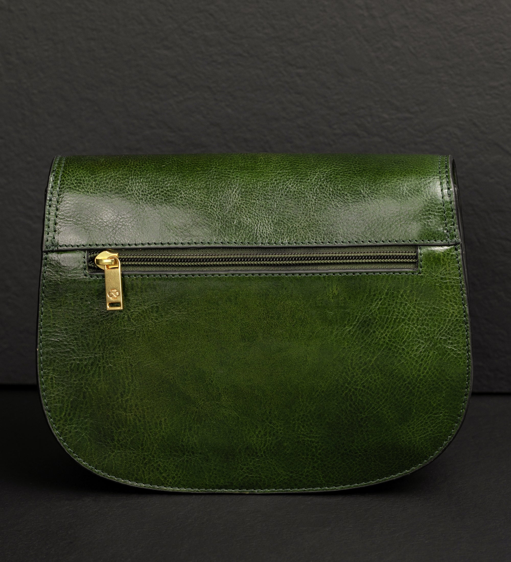 Skórzana torba saddle torba crossbody dla kobiet - Moonfleet