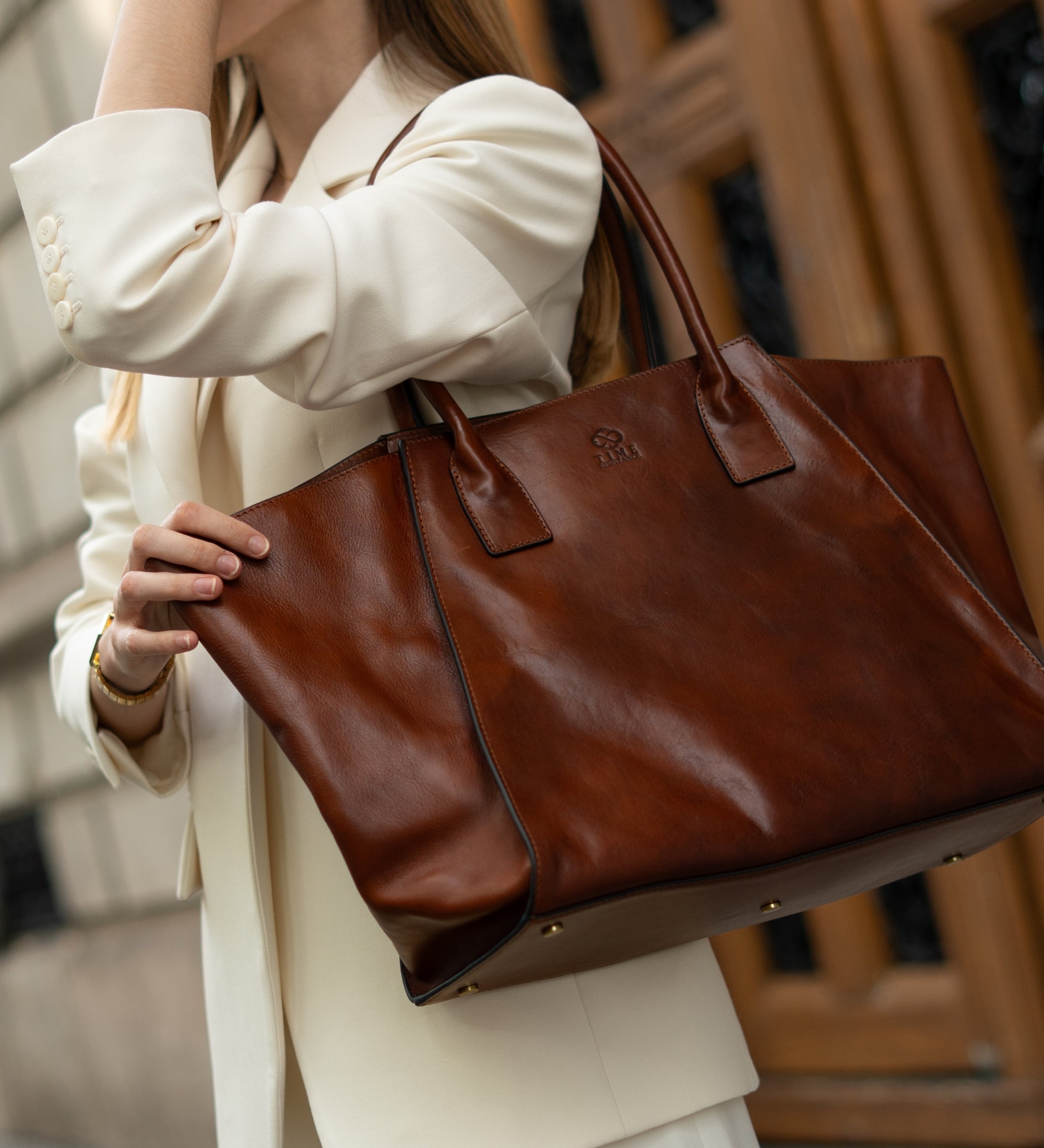 Skórzana torebka shopper dla kobiet - The Woman In White