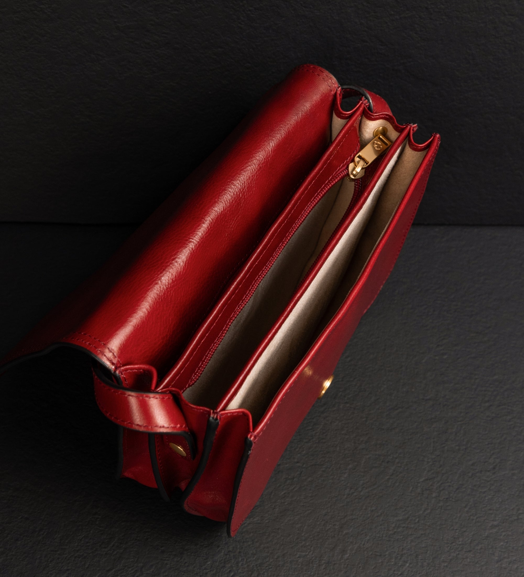 Skórzana torba saddle torba crossbody dla kobiet - Moonfleet