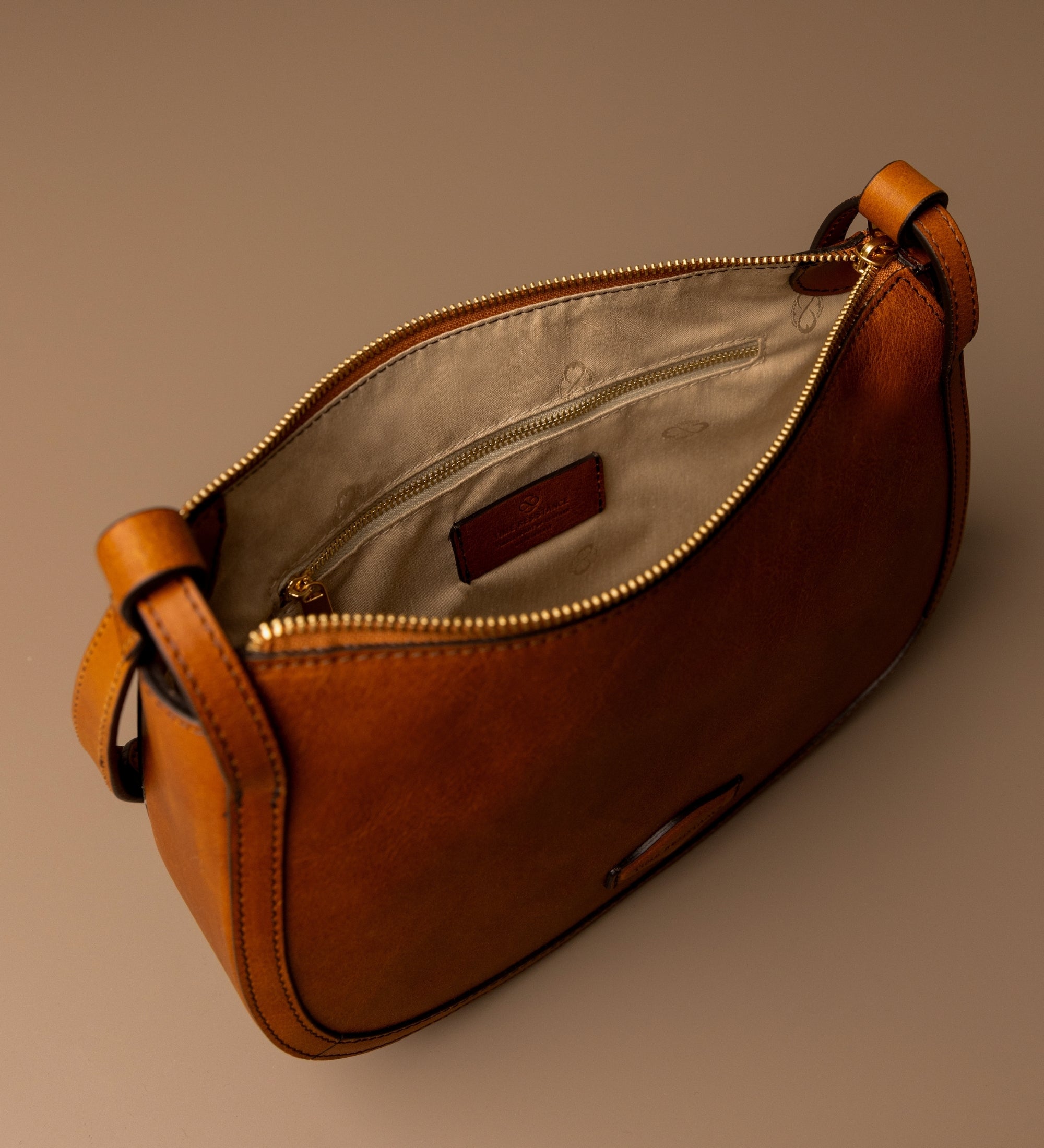 Skórzana torba typu hobo dla kobiet - La Noia