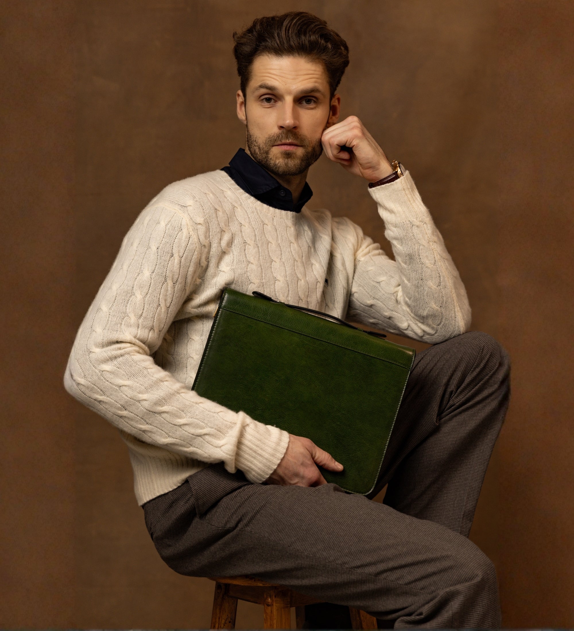 Skórzane etui na dokumenty z segregatorem - Joy in the Morning